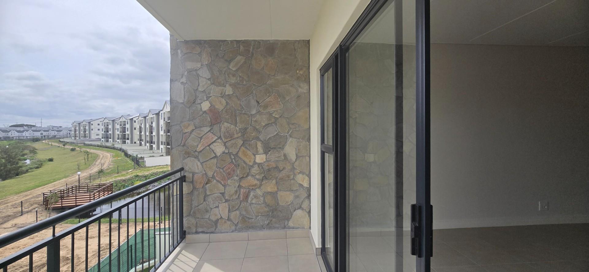2 bed Apartment To Rent in The Huntsman