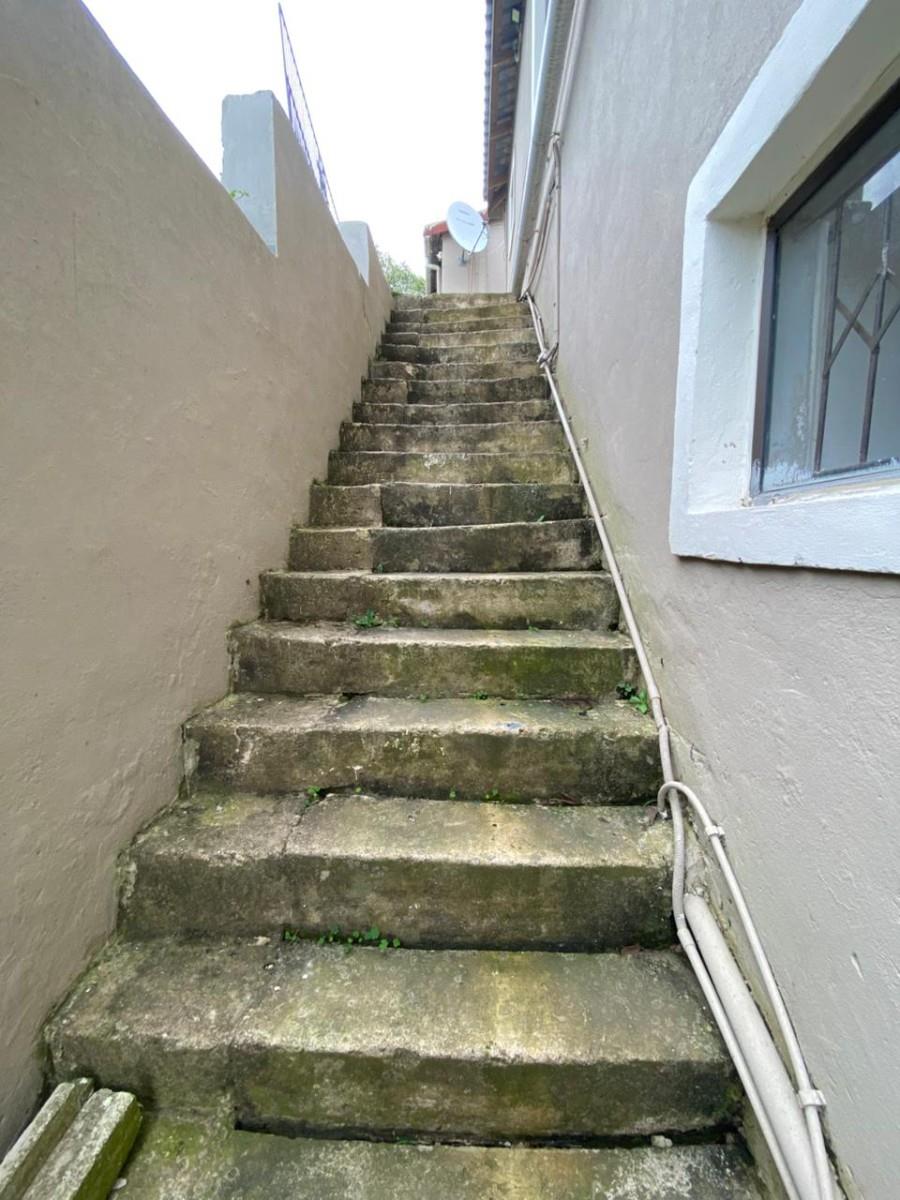 House For Sale in Lovu, Kingsburgh, KwaZulu Natal