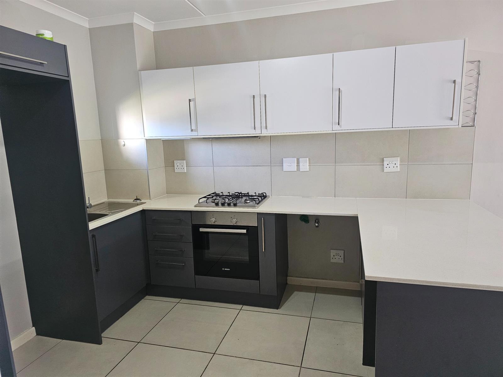 Apartment for rent in Burgundy Estate, Milnerton, 202, Avenida, 22 Cinnebar, Burgundy Estate, Milnerton, Western Cape, 61 m²