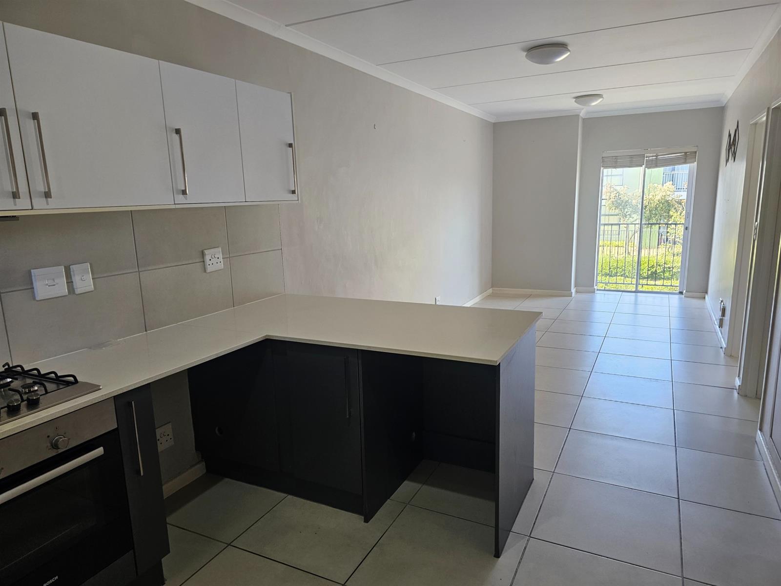 Apartment for rent in Burgundy Estate, Milnerton, 202, Avenida, 22 Cinnebar, Burgundy Estate, Milnerton, Western Cape, 61 m²