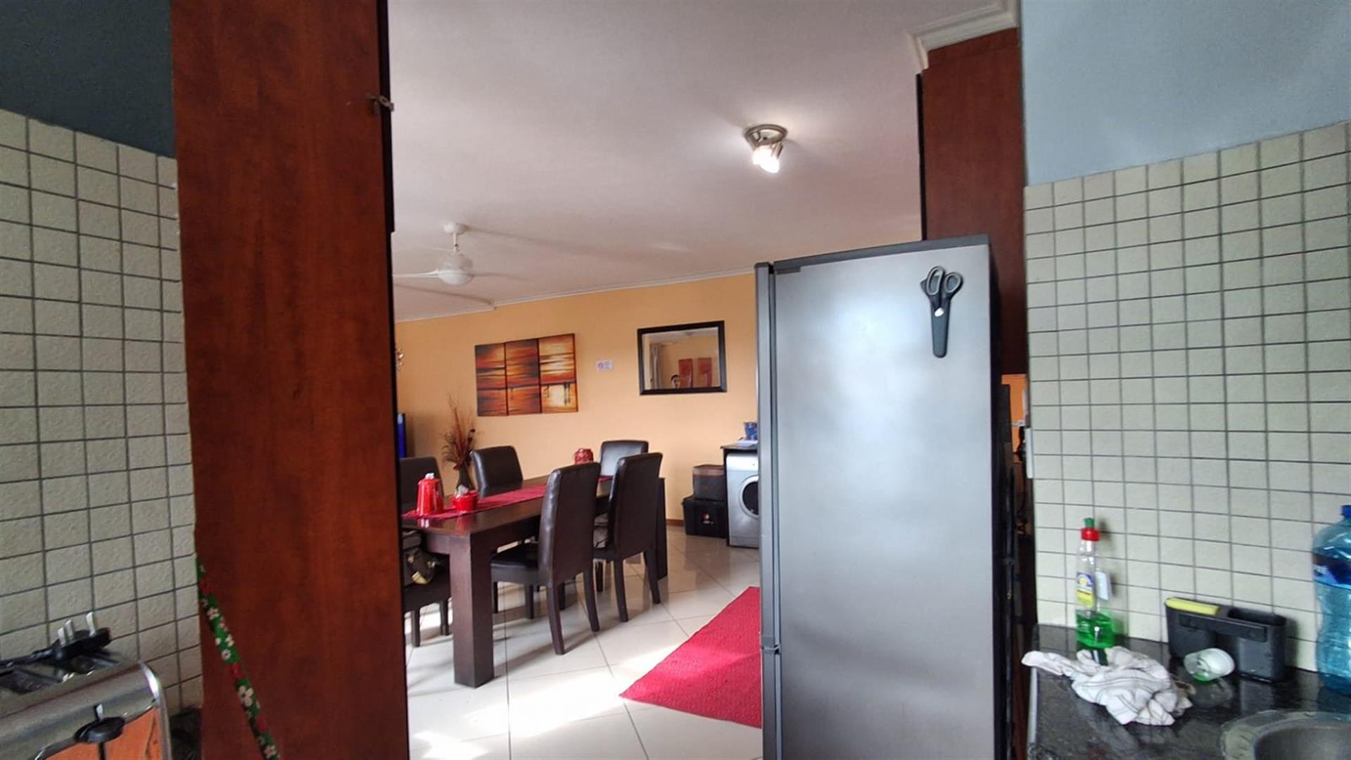 Apartment For Sale in Margate, KwaZulu Natal