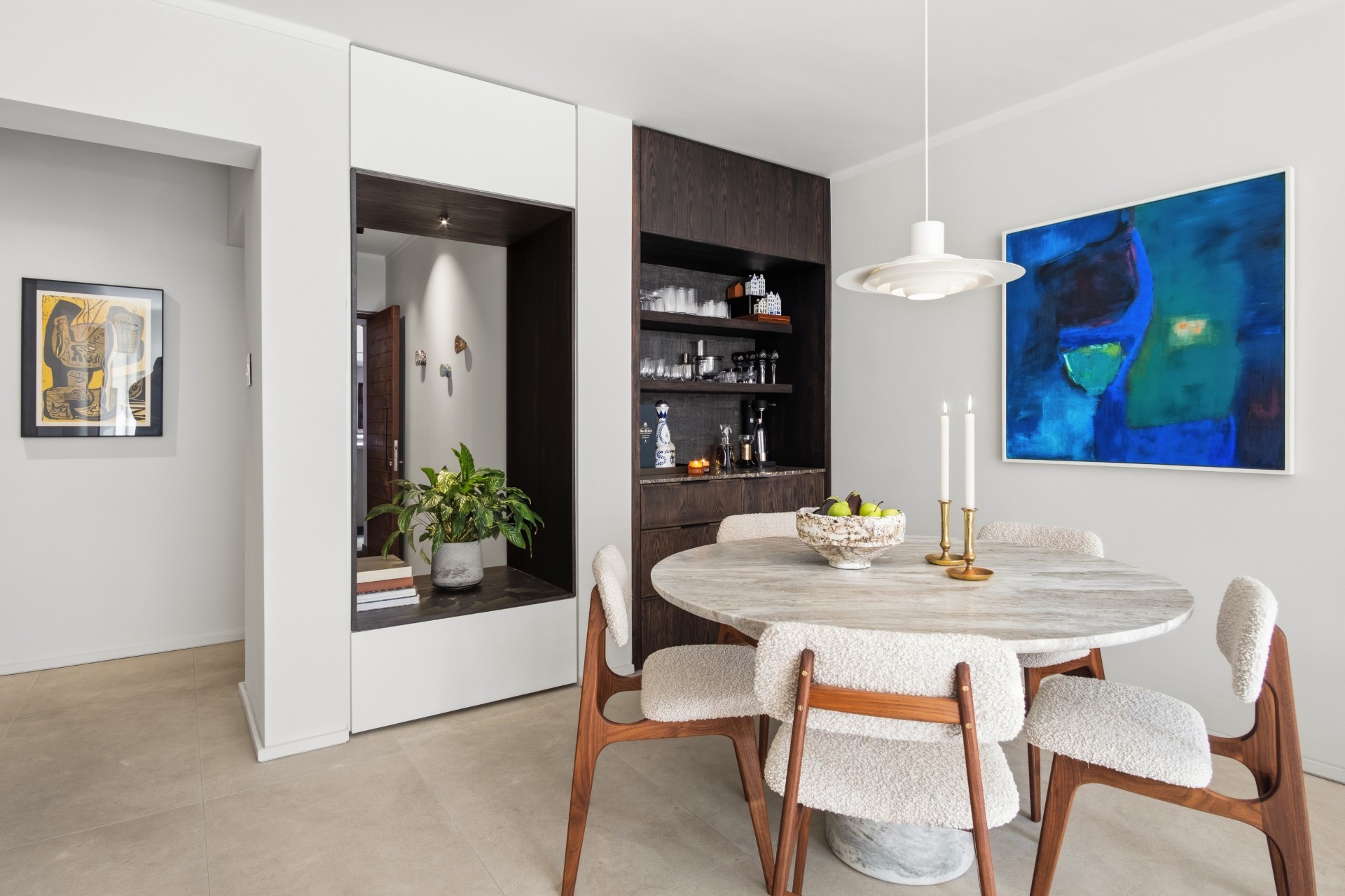 Apartment for sale in Sea Point, Cape Town, 87 m²