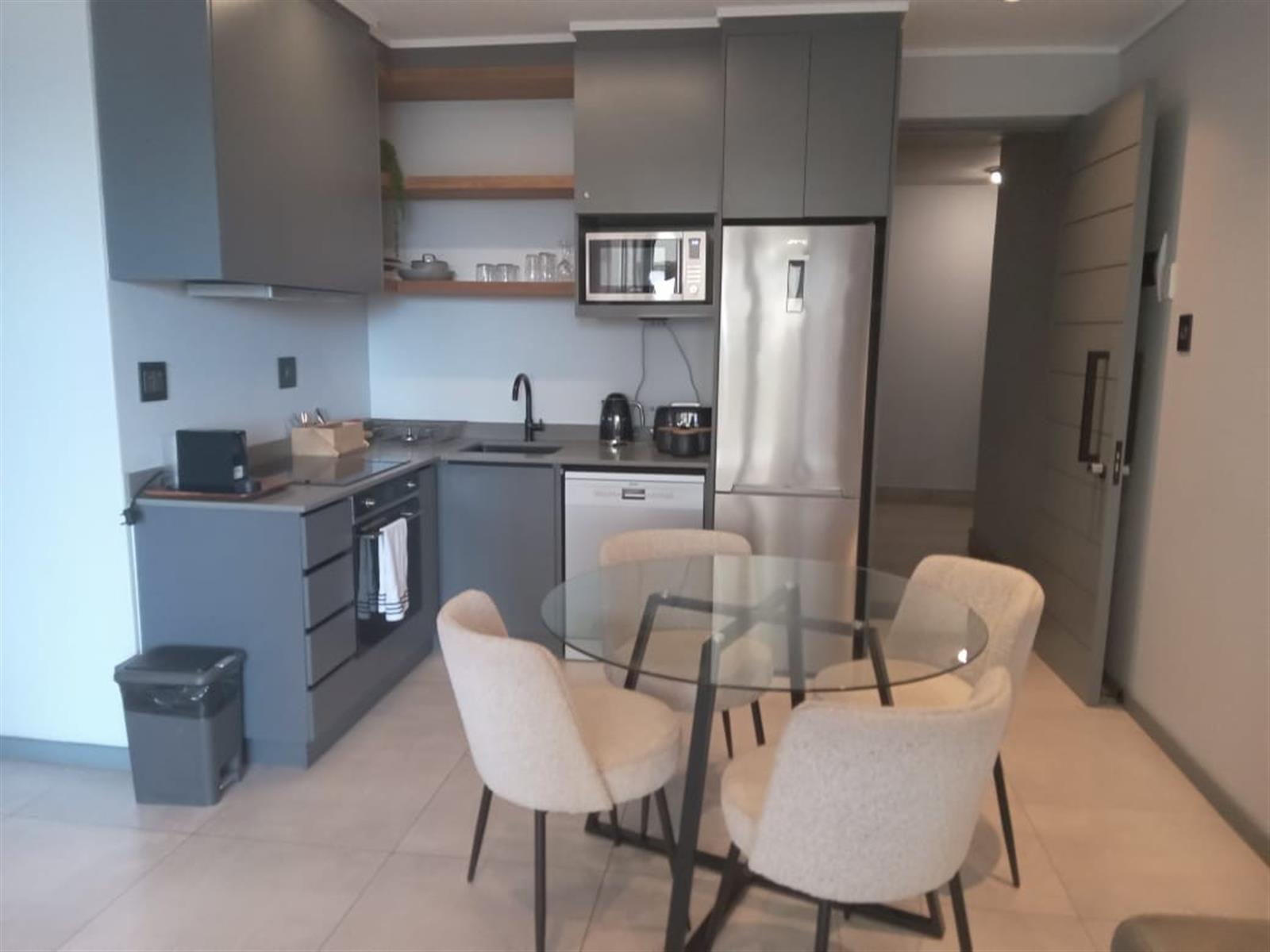 Apartment for rent in Umhlanga Ridge, Umhlanga, KwaZulu Natal, 80 m²