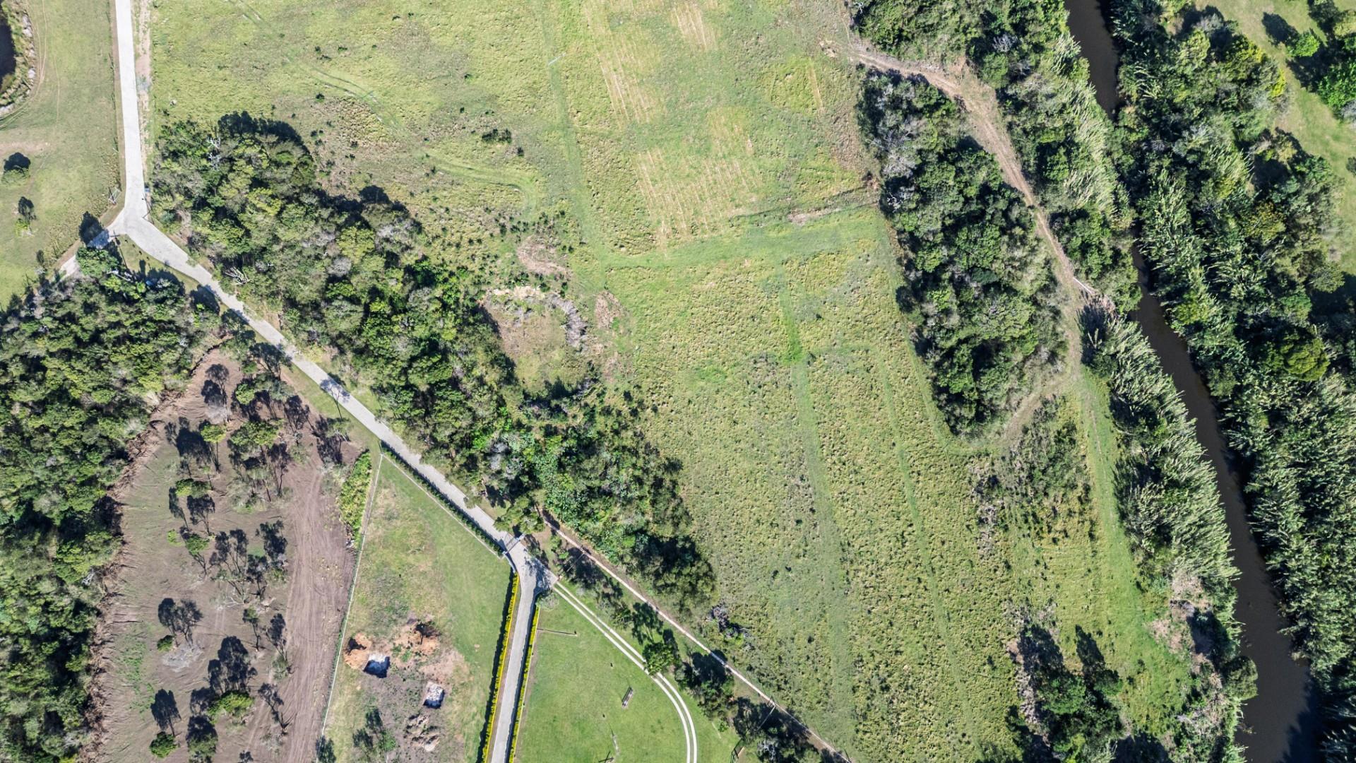 Vacant Land for sale in Gonubie North, Gonubie, East London, 11 Gonubie Main Road, Gonubie North, Gonubie, East London, Eastern Cape, 9835 m²