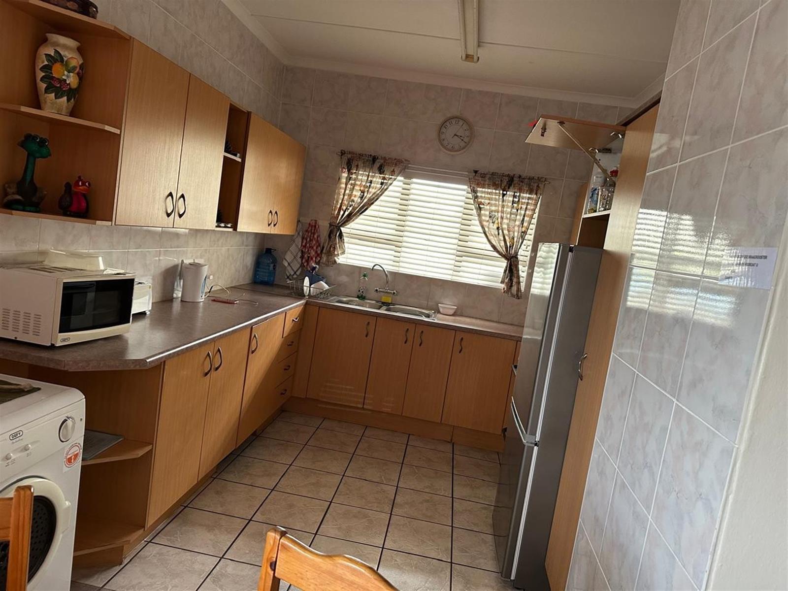Two bedroom Apartment For Sale in Manaba Beach, Margate, KwaZulu Natal