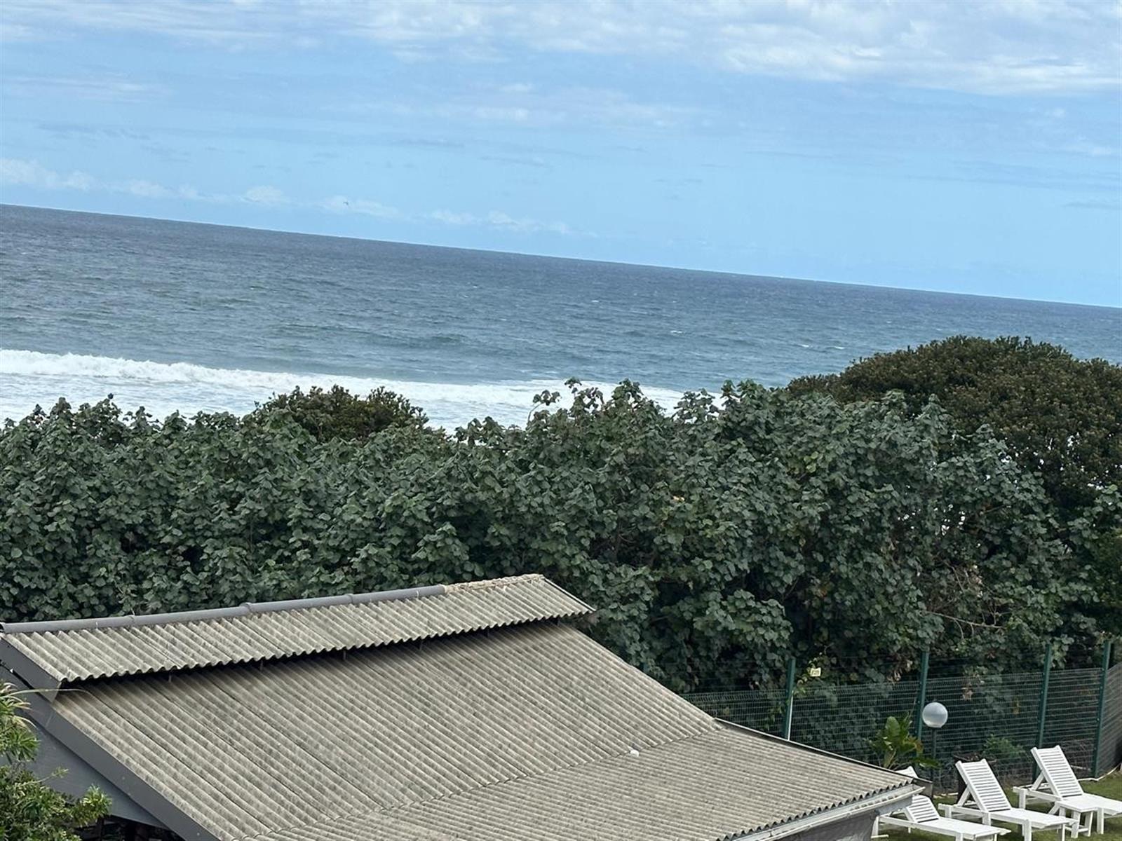 Two bedroom Apartment For Sale in Manaba Beach, Margate, KwaZulu Natal
