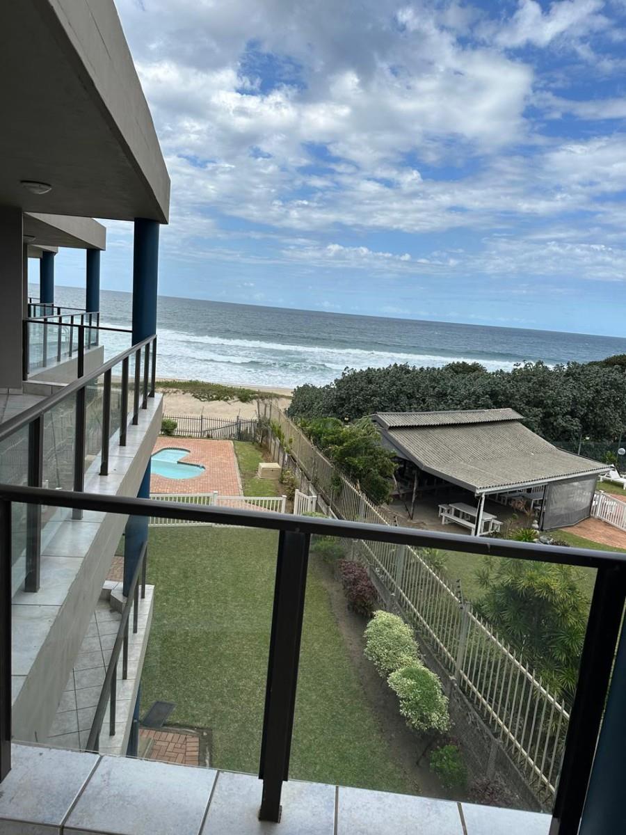 Two bedroom Apartment For Sale in Manaba Beach, Margate, KwaZulu Natal