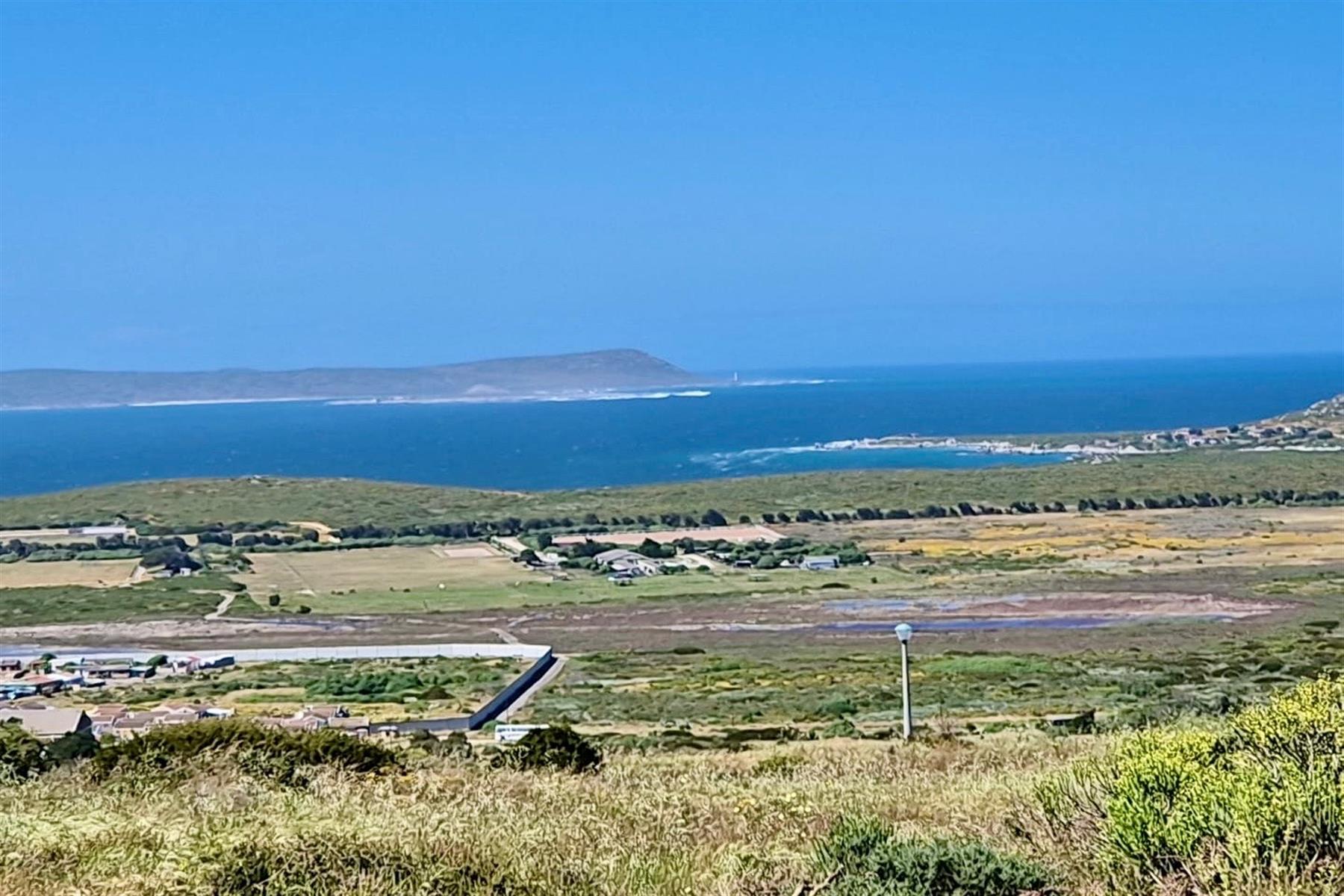 Prime 656m² Stand with Stunning Bay Views in Hoogland Mountain Estate