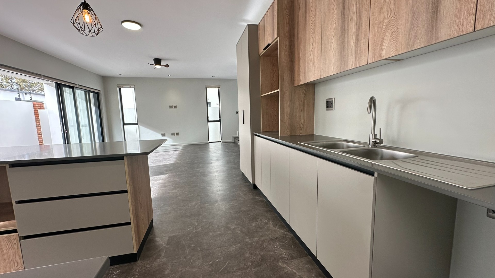 House For Sale in Lemoenkloof, Paarl