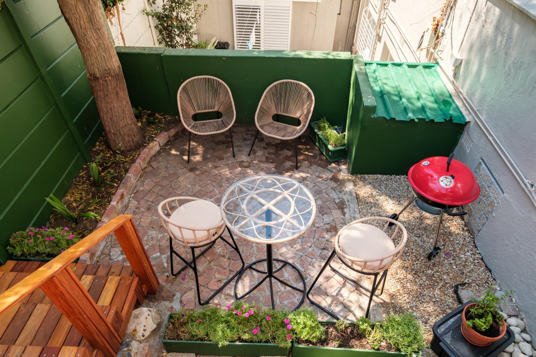 Apartment For Sale in Green Point, Western Cape