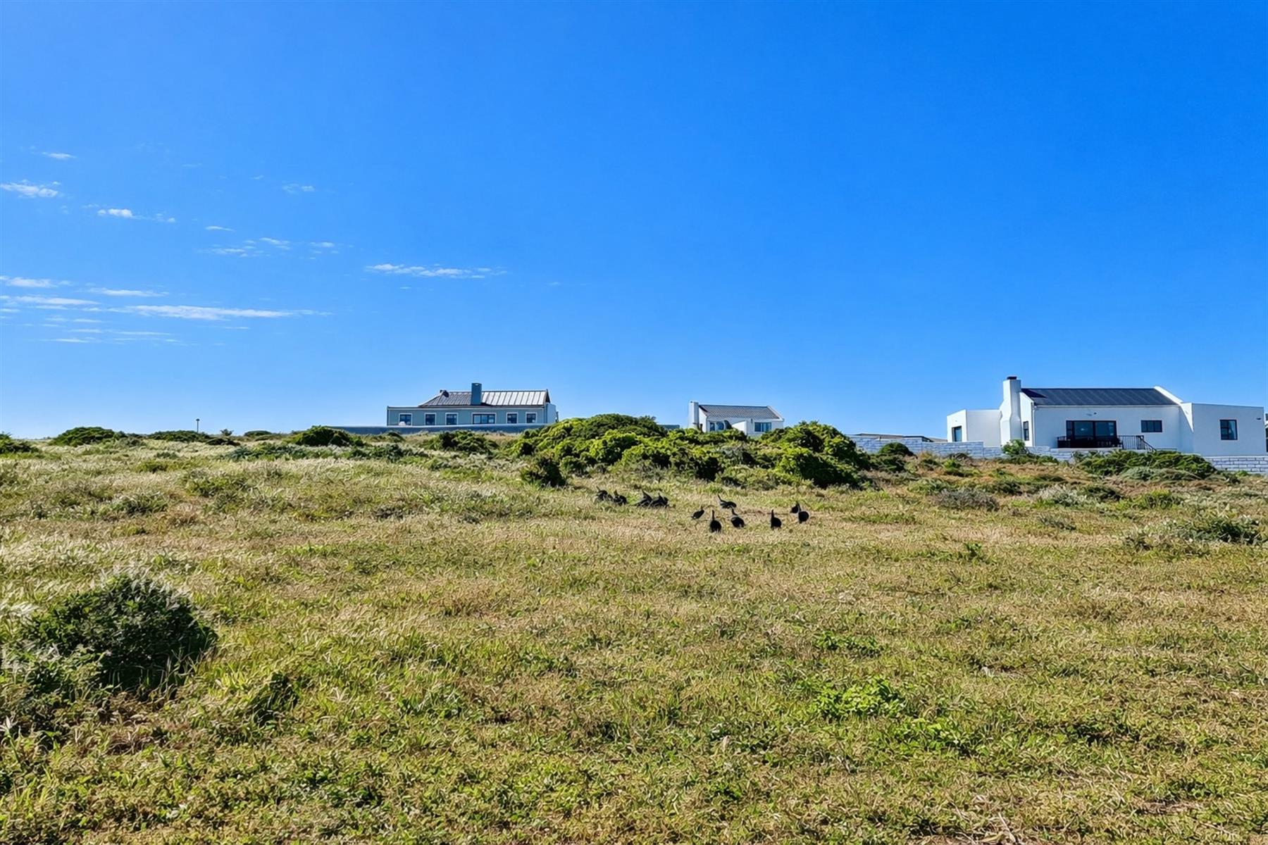 853m² Vacant Stand with Stunning Bay Views in Hoogland Mountain Estate