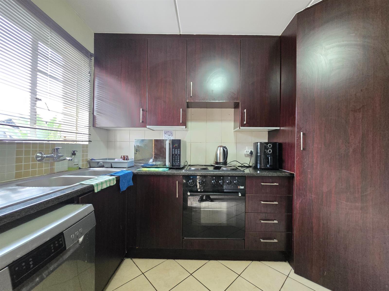 Pet Friendly, Face-Brick Duplex Investment Ready to Go!