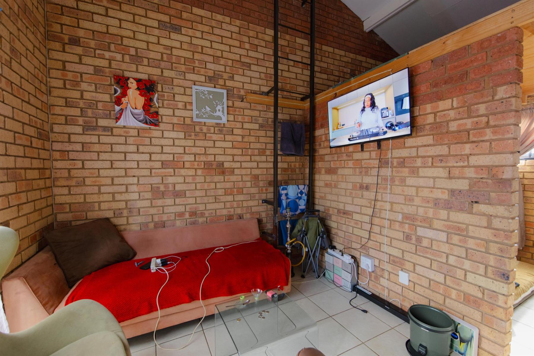 9 Bedroom House For Sale in Toekomsrus, Randfontein