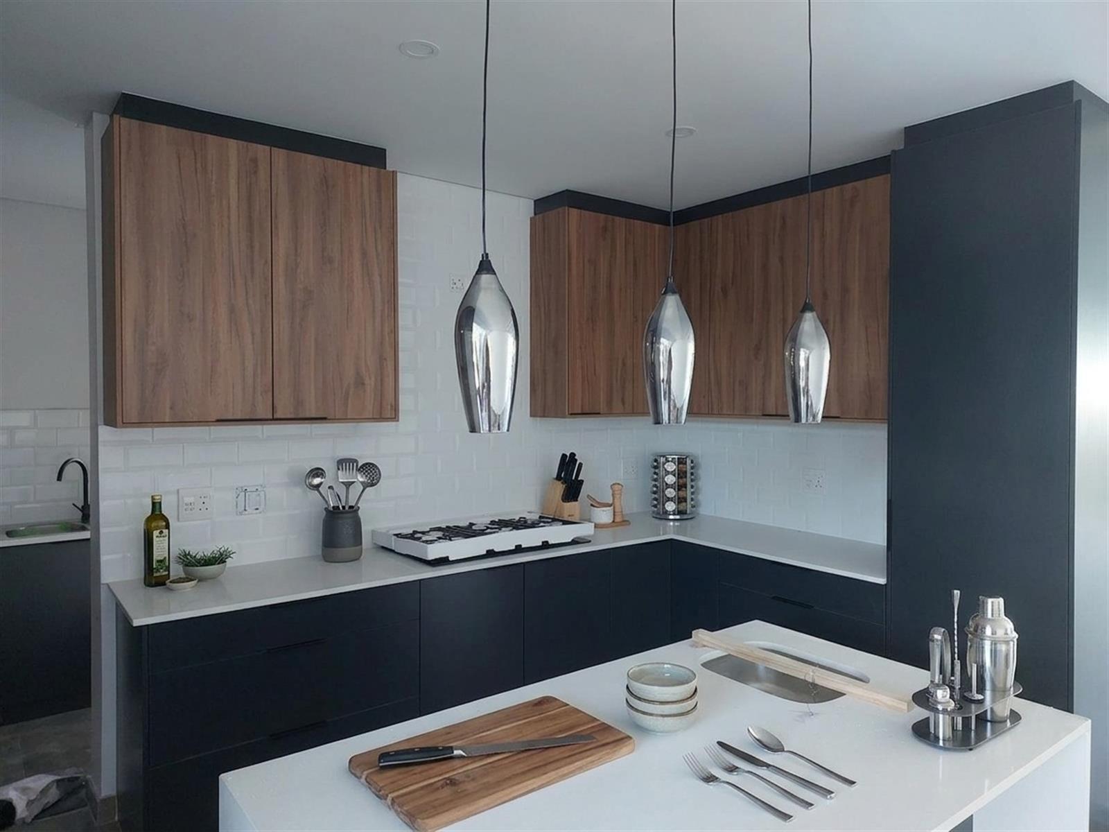The Last Word in Sandown Luxury: Completion Just Around the Corner.