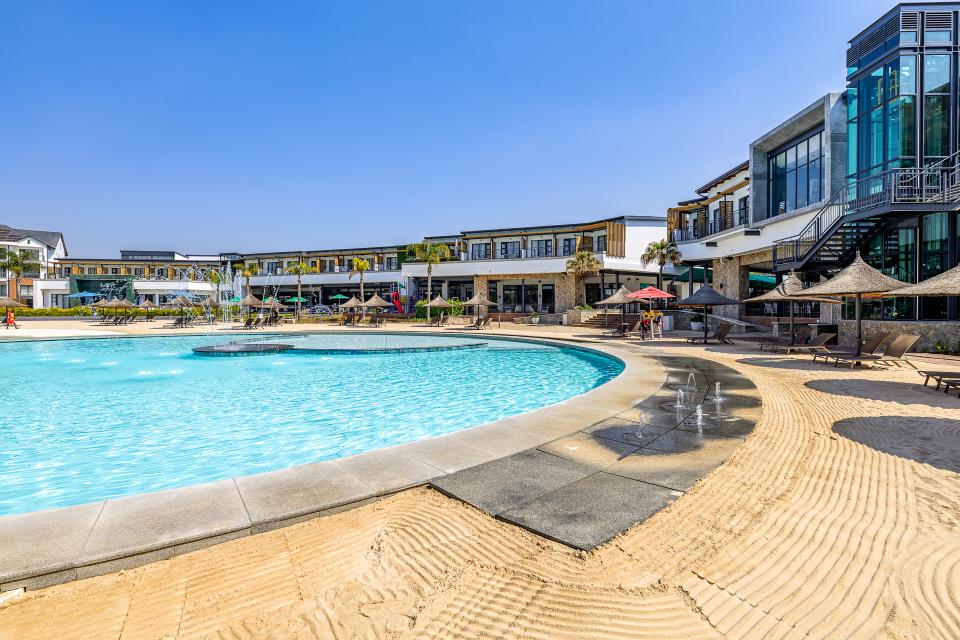Live the Lifestyle - 1 Bedroom Apartment in The Blyde Riverwalk Estate, Pretoria East