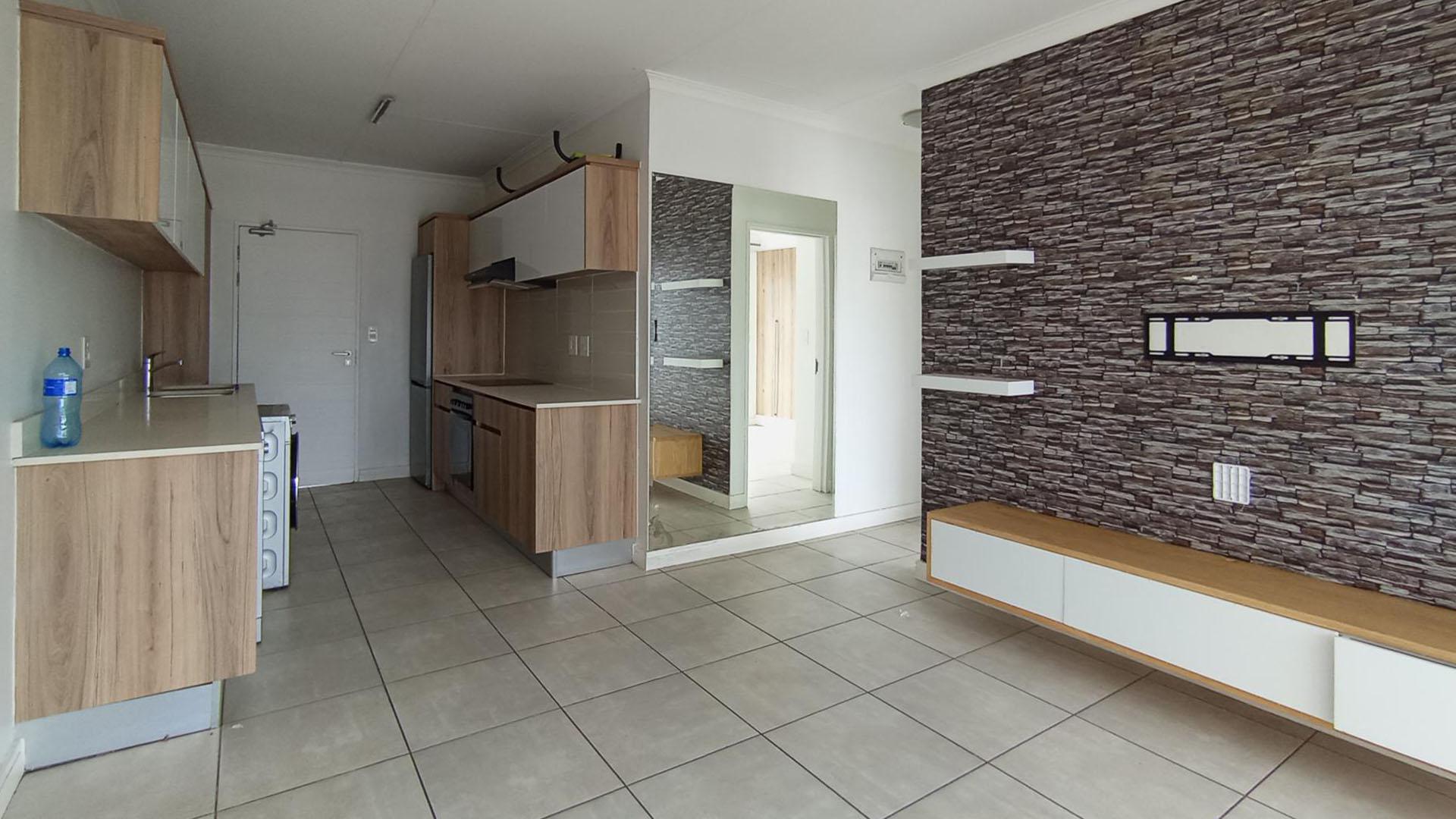 Live the Lifestyle - 1 Bedroom Apartment in The Blyde Riverwalk Estate, Pretoria East