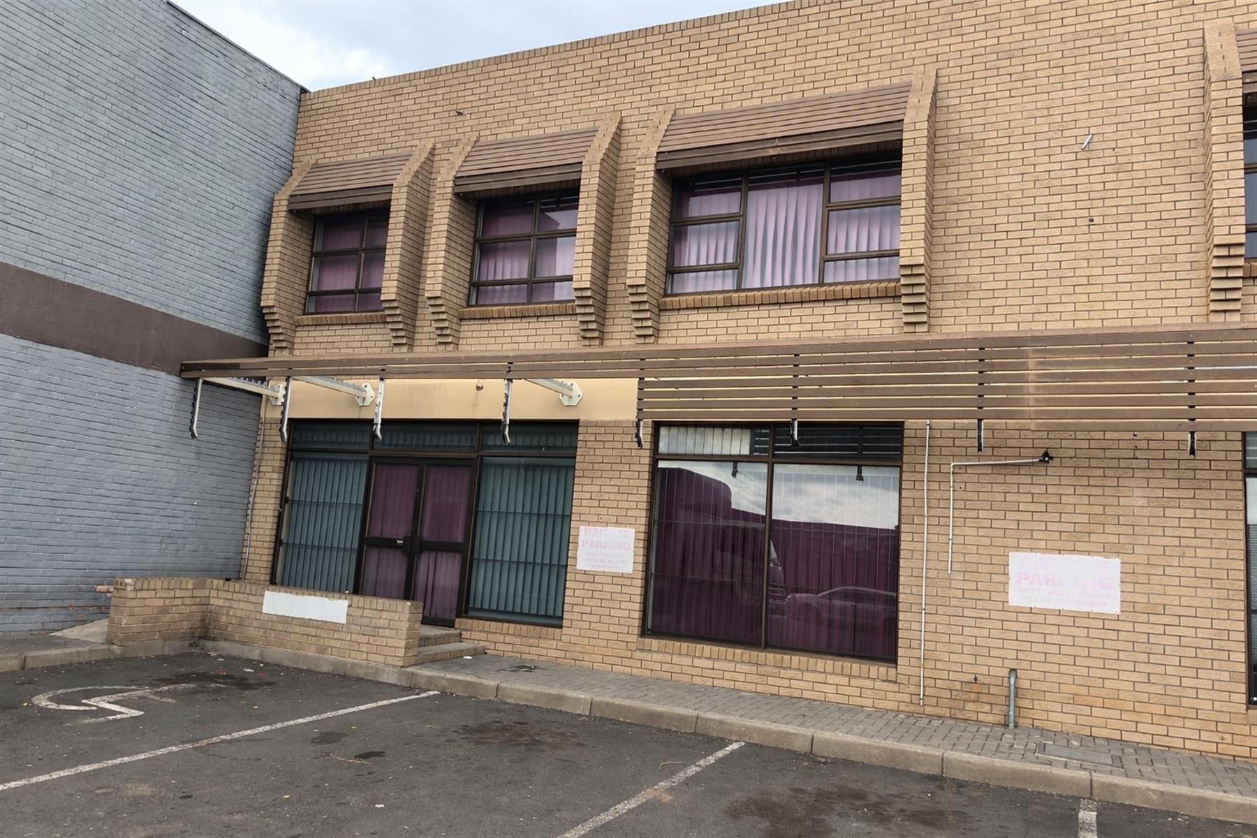 Prime Commercial Real Estate: High-Visibility Landmark on George Str in Kimberley Central, Kimberley