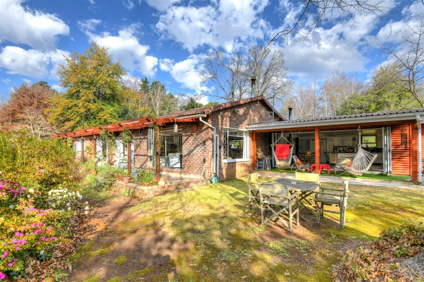 A Magical Hogsback Sanctuary - Fully Furnished Lifestyle and Income Opportunity!!!
