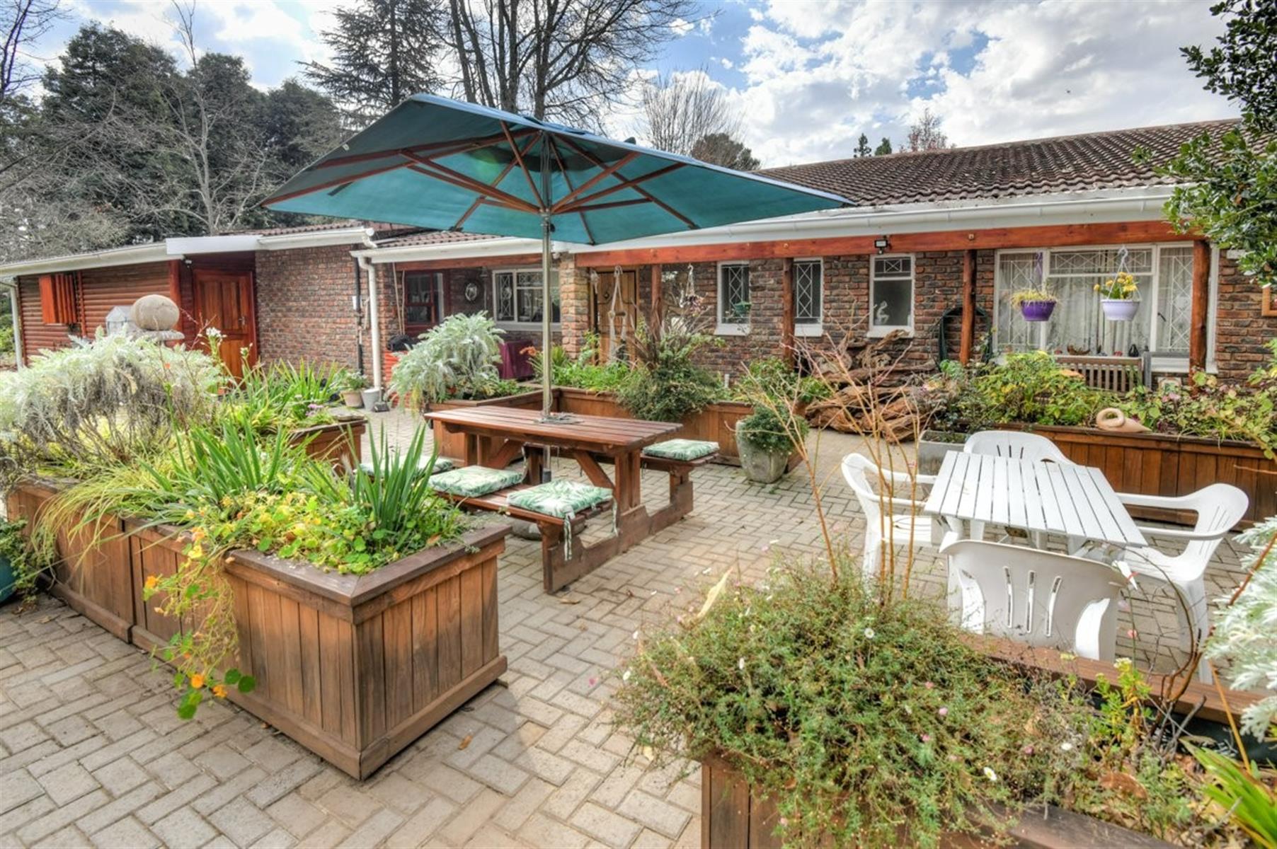 A Magical Hogsback Sanctuary - Fully Furnished Lifestyle and Income Opportunity!!!