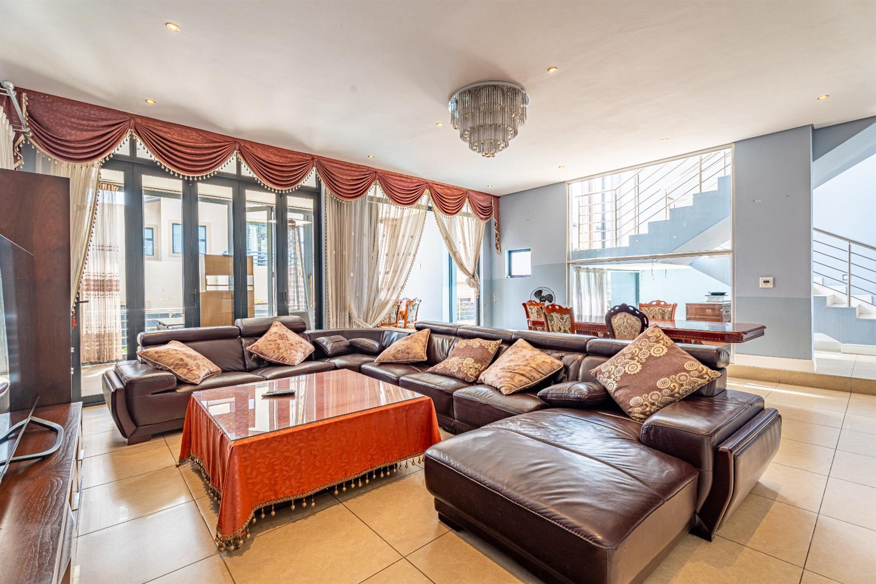 House to Rent in Waterfall Country Village, Midrand