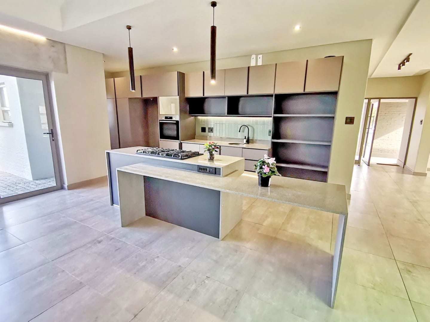House for sale in Paradise Coast, Mossel Bay, 280 m²