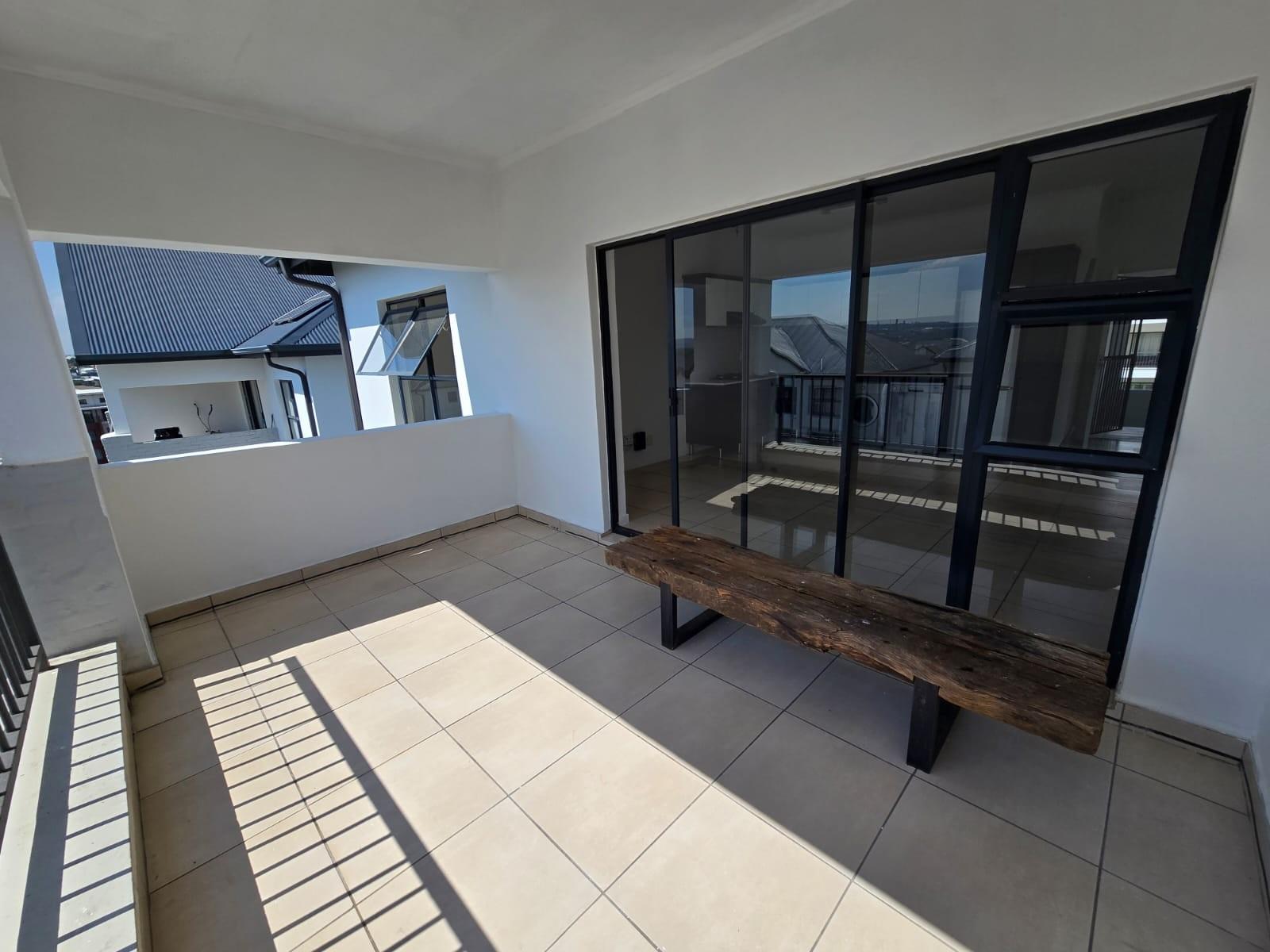 Modern 1-Bedroom in Malakite with large Balcony