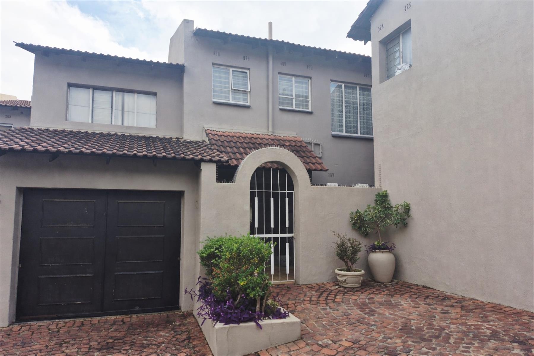 Spacious North-Facing Family Townhouse with Private Garden