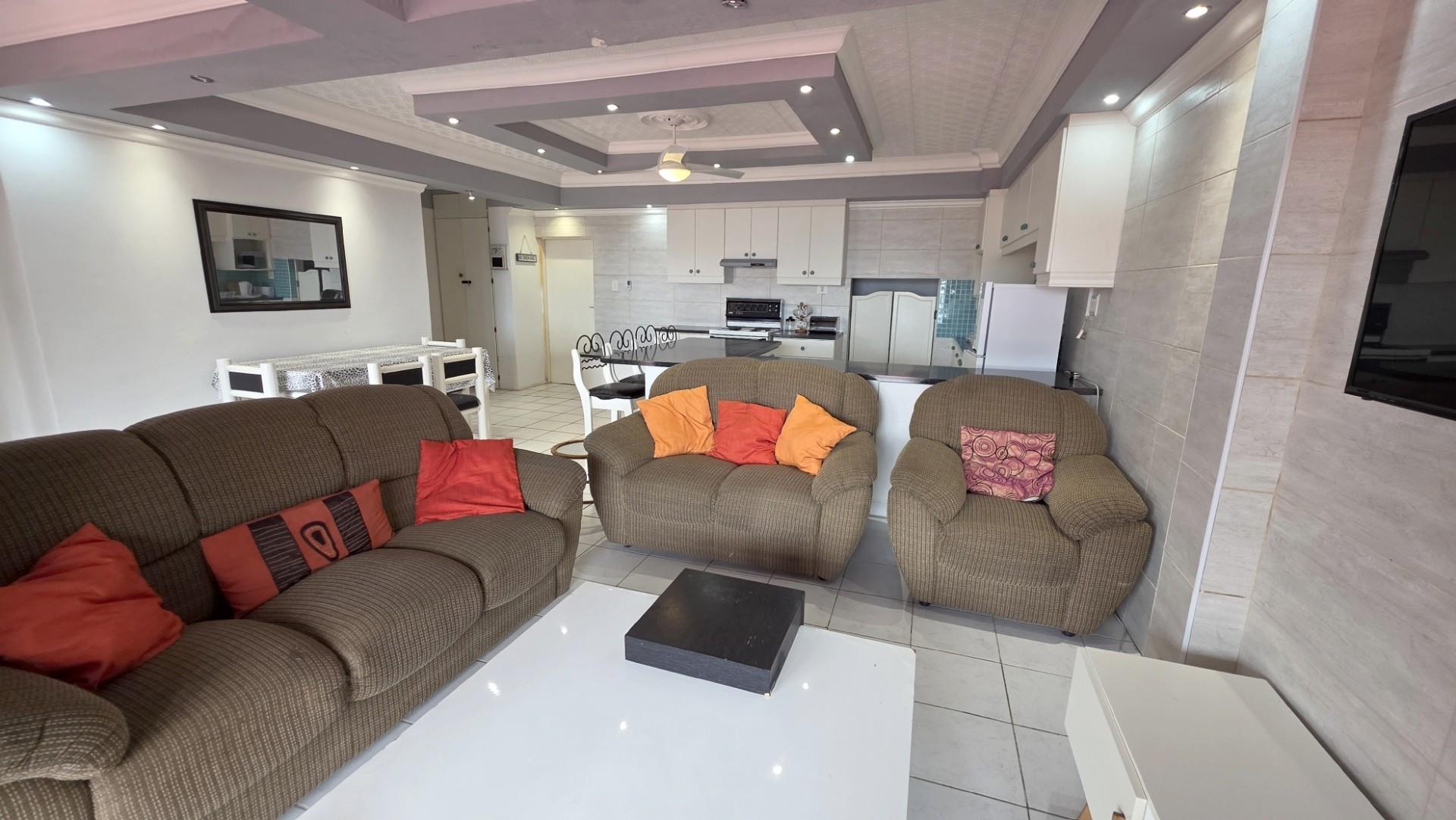 Beachfront home For Sale in Picturesque Port Edward, KwaZulu Natal