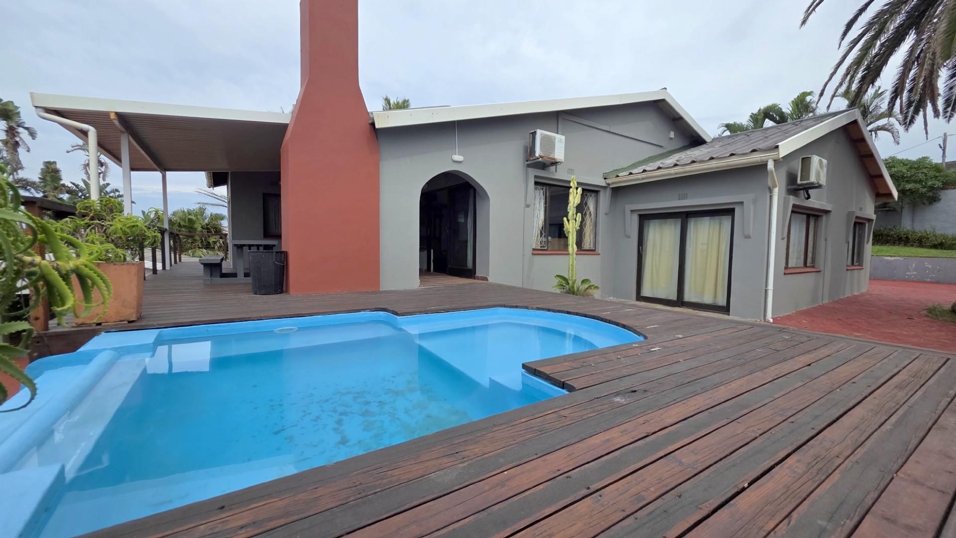 Beachfront home For Sale in Picturesque Port Edward, KwaZulu Natal