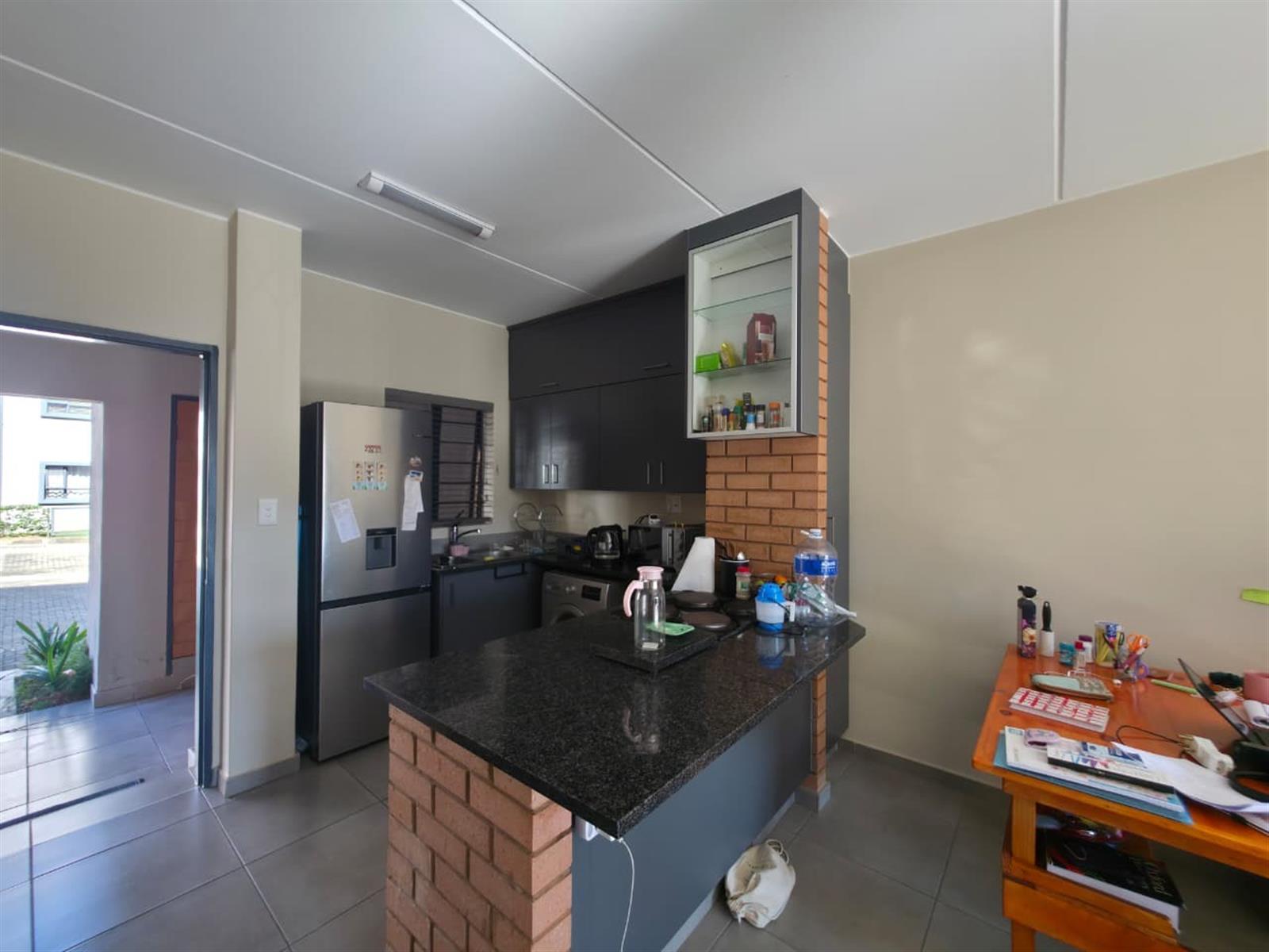 Apartment for sale in Vorna Valley, Midrand, 60 m²