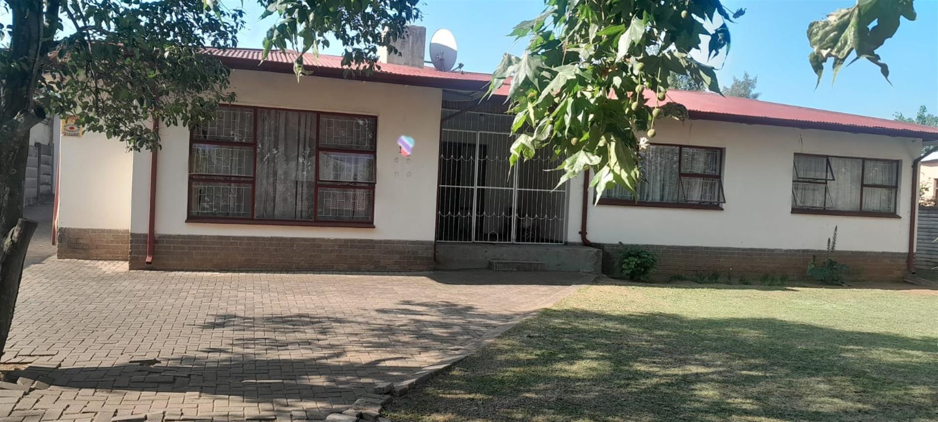 House For Sale in Ncandu park Newcastle KwaZulu Natal