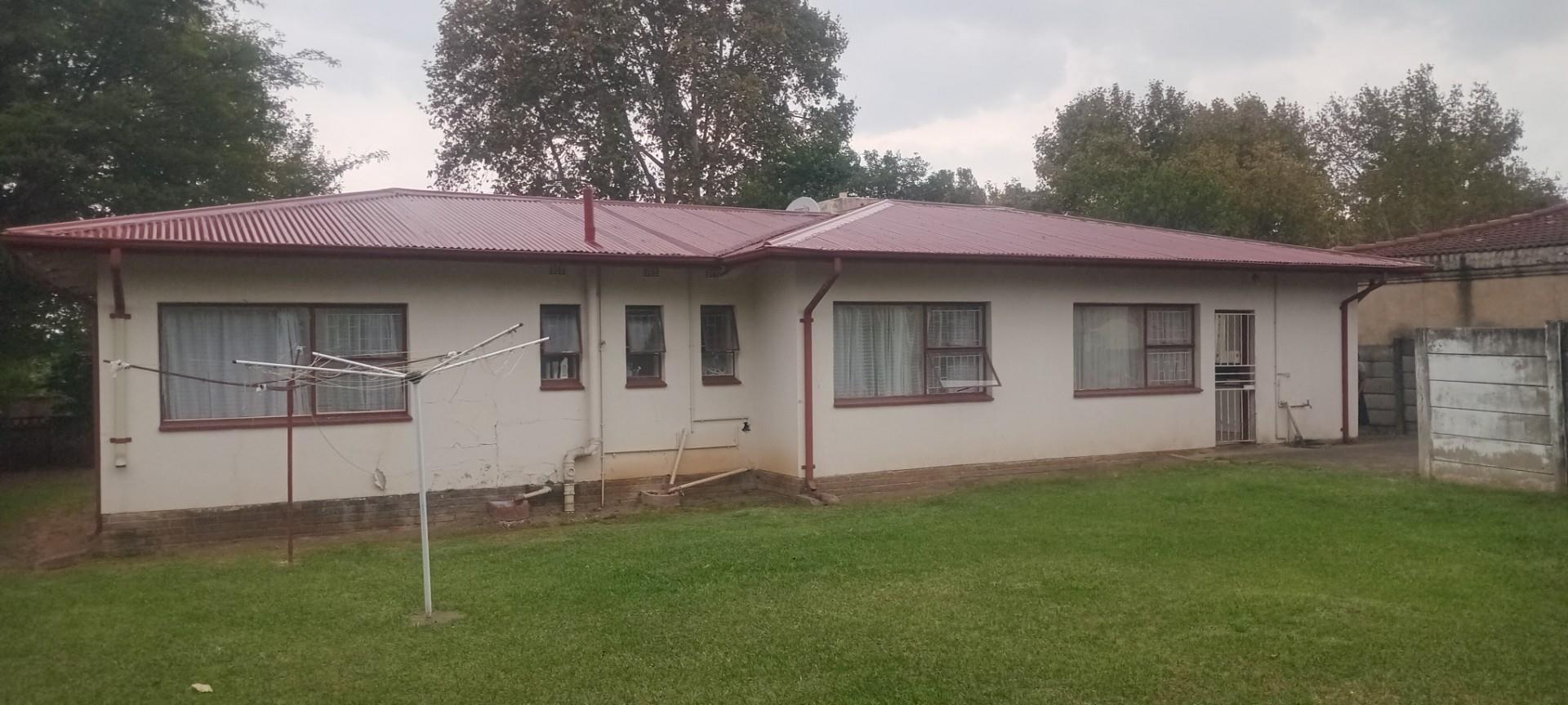 House For Sale in Ncandu park Newcastle KwaZulu Natal