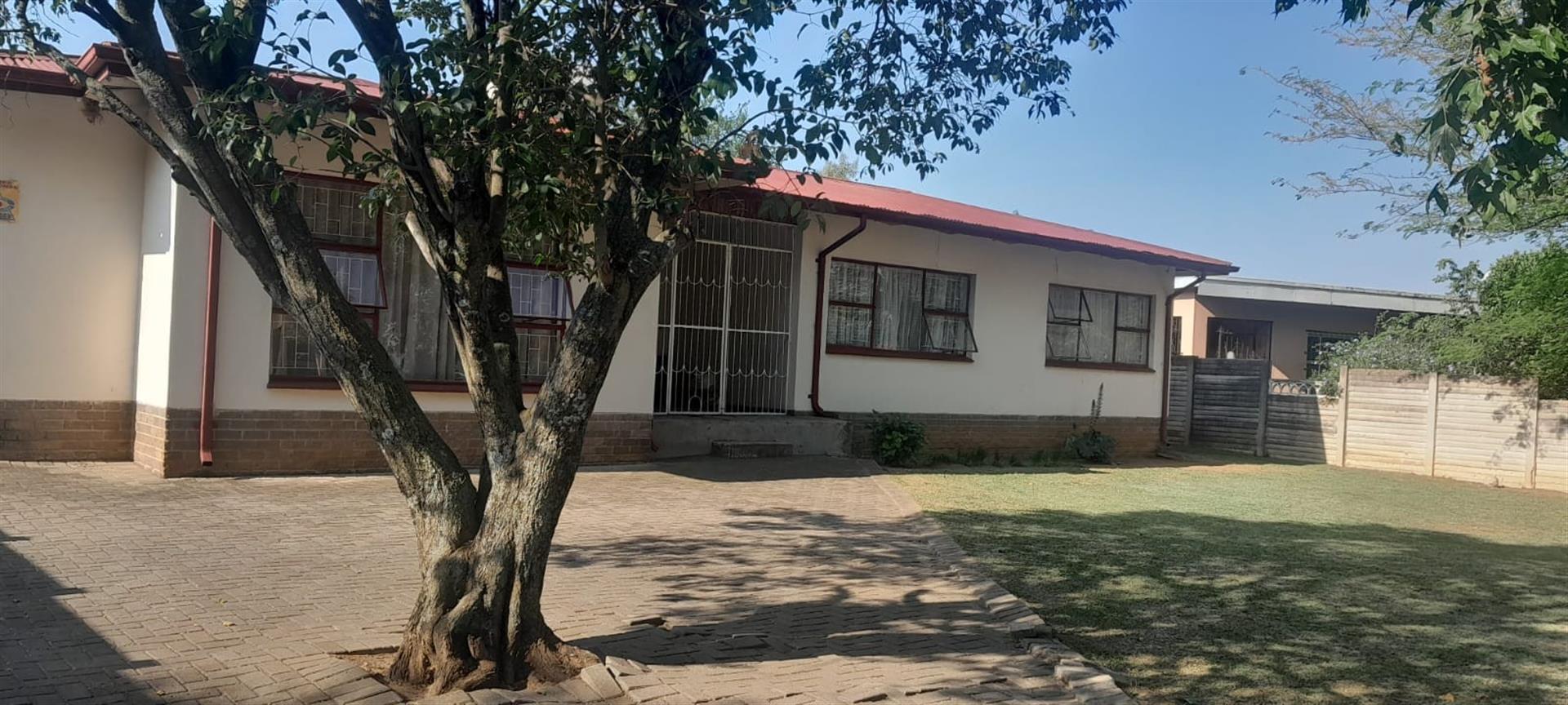 House For Sale in Ncandu park Newcastle KwaZulu Natal