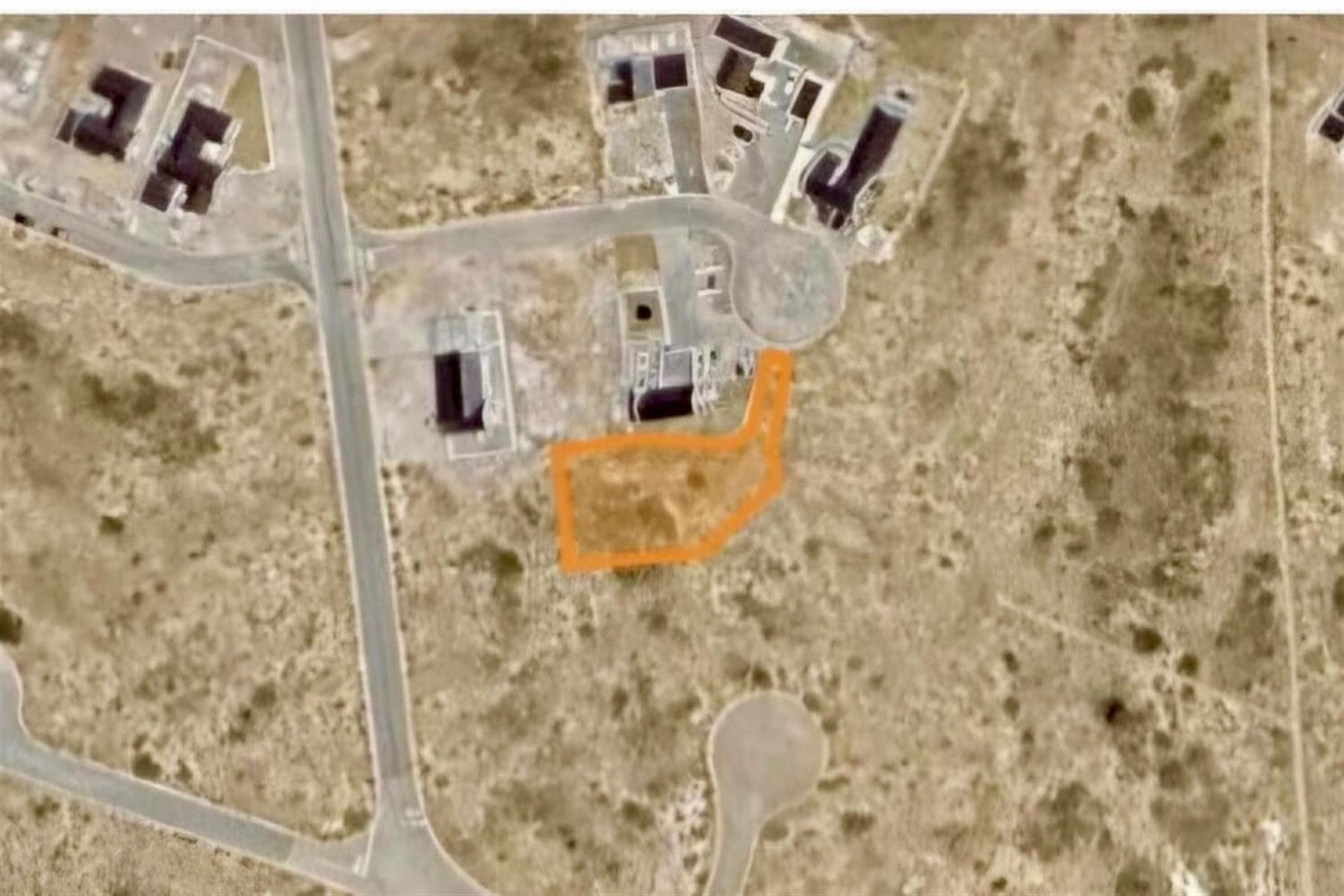 721m² Vacant Stand in Hoogland Mountain Estate - Secure Coastal Living with Views