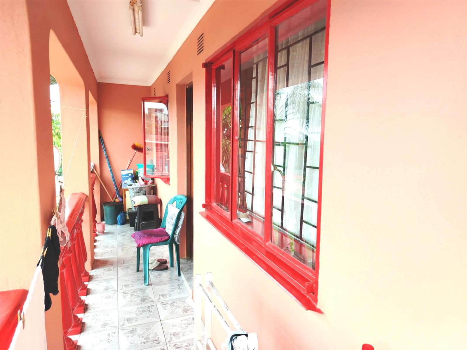 5 Bedroom House for Sale in Shastri Park, Phoenix, KwaZulu Natal