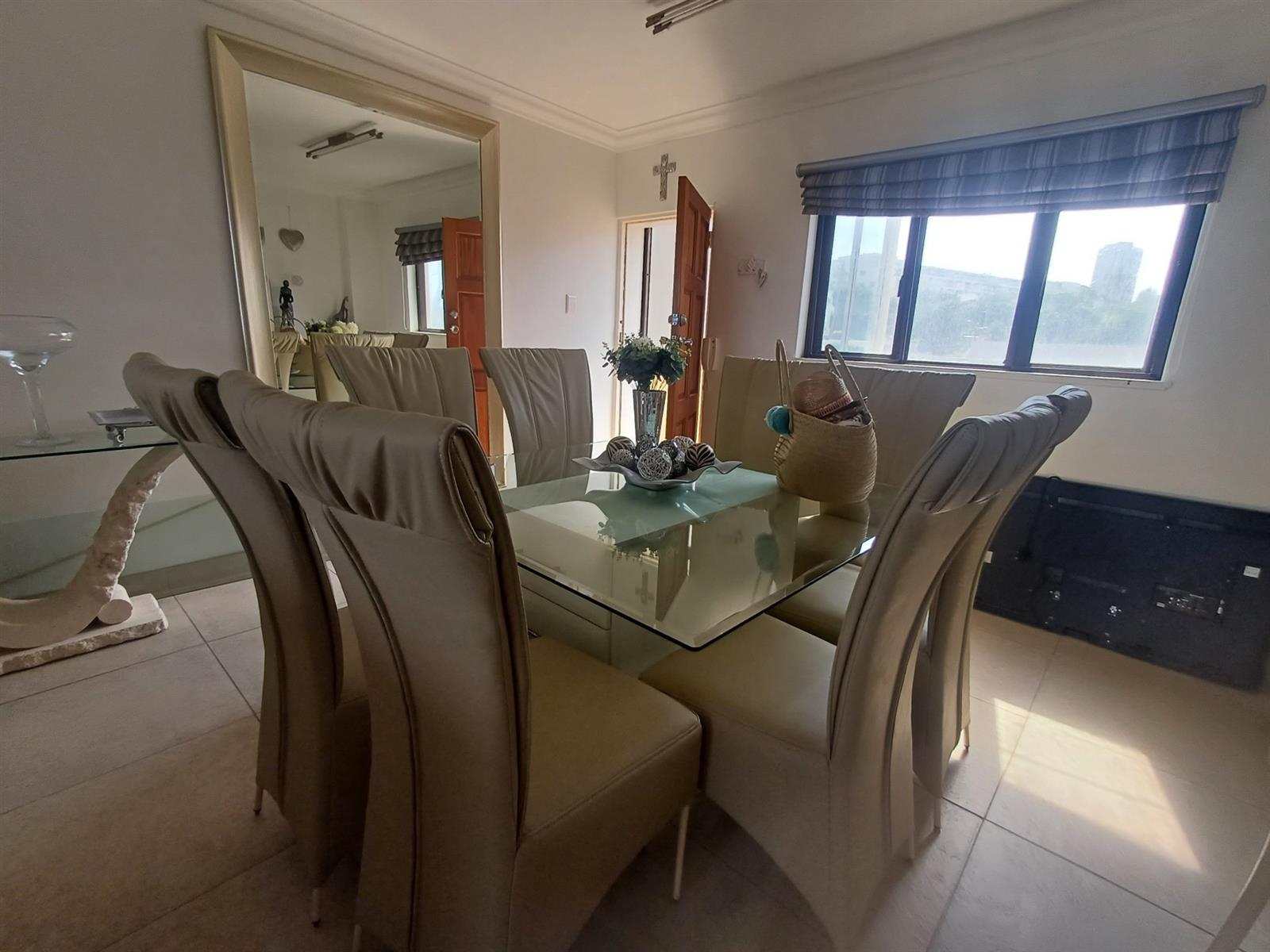 2 Bedroom Seaside Umhlanga Apartment with Ocean View For Sale