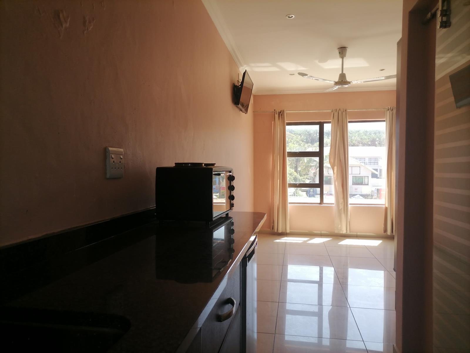 Bachelor Apartment To Rent in Ramsgate, Margate, KwaZulu Natal