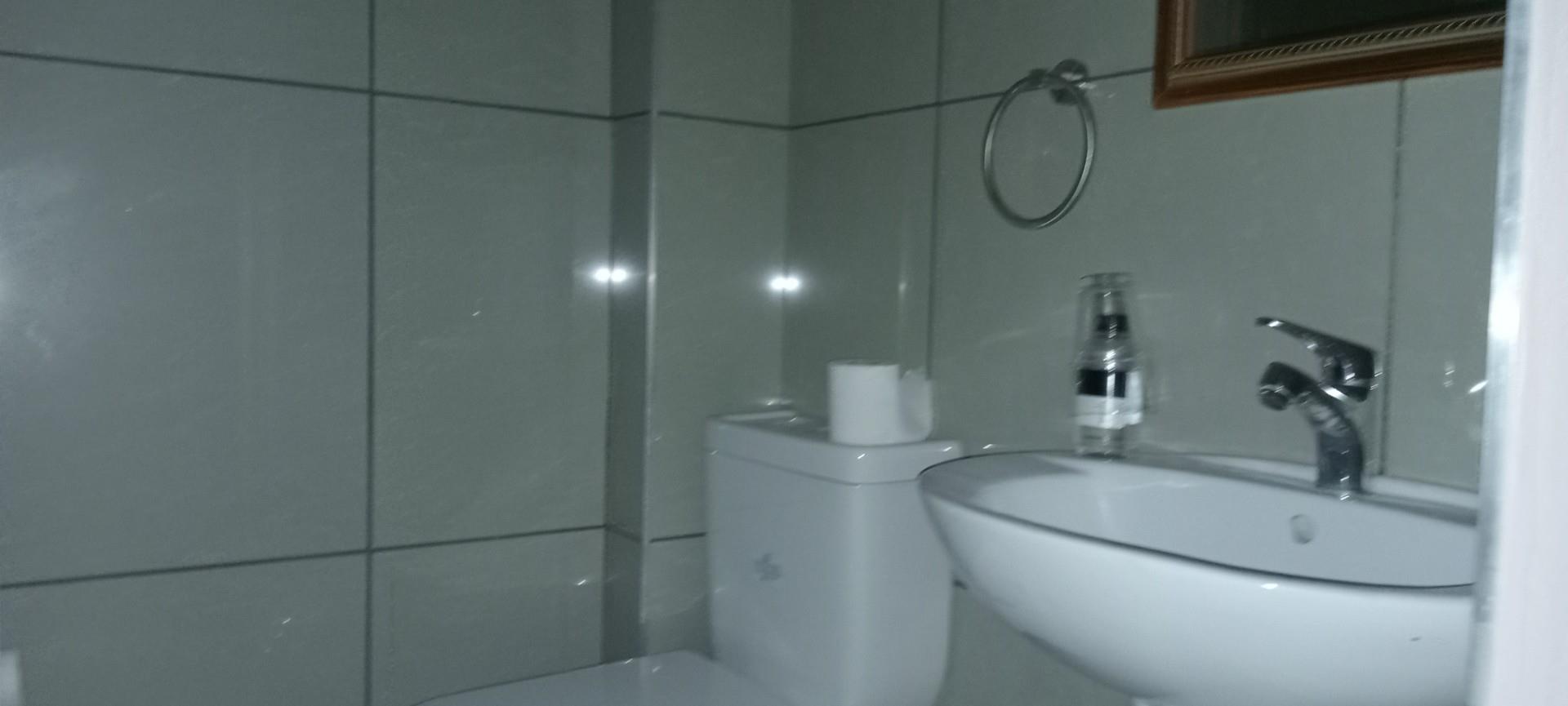 Bachelor Apartment To Rent in Ramsgate, Margate, KwaZulu Natal