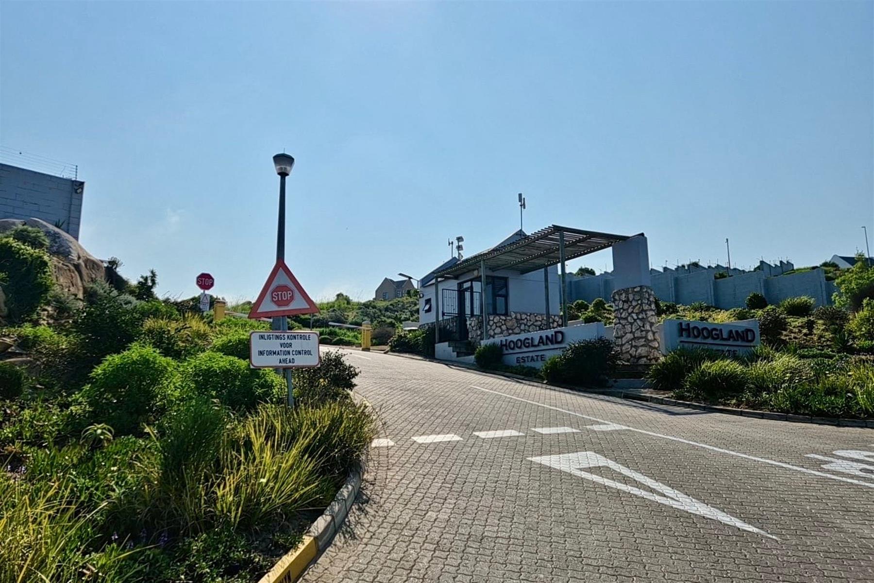 751m² Vacant Stand with Sea Views in Hoogland Mountain Estate - Secure Coastal Living