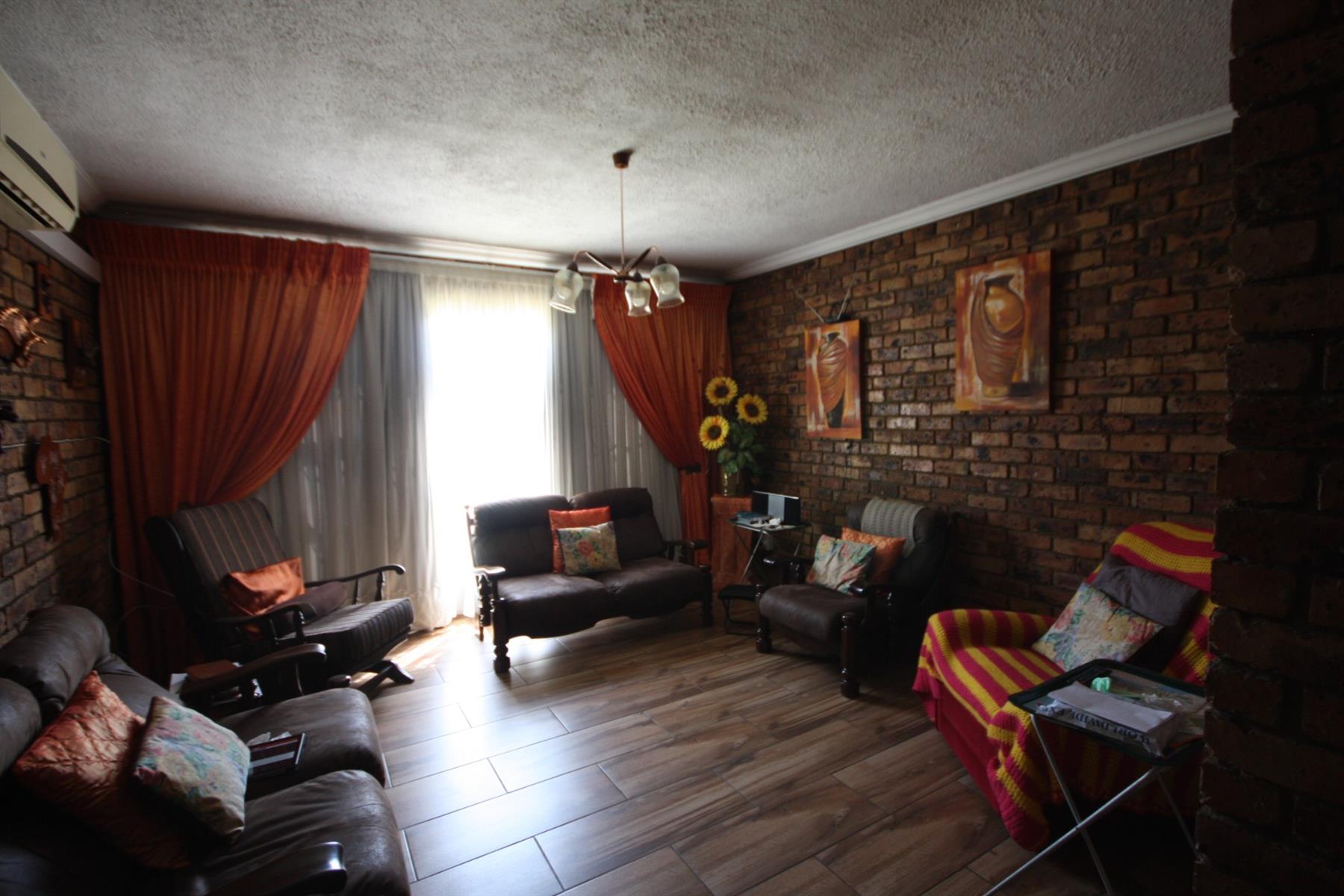 House For Sale in Bedworth Park, Vereeniging