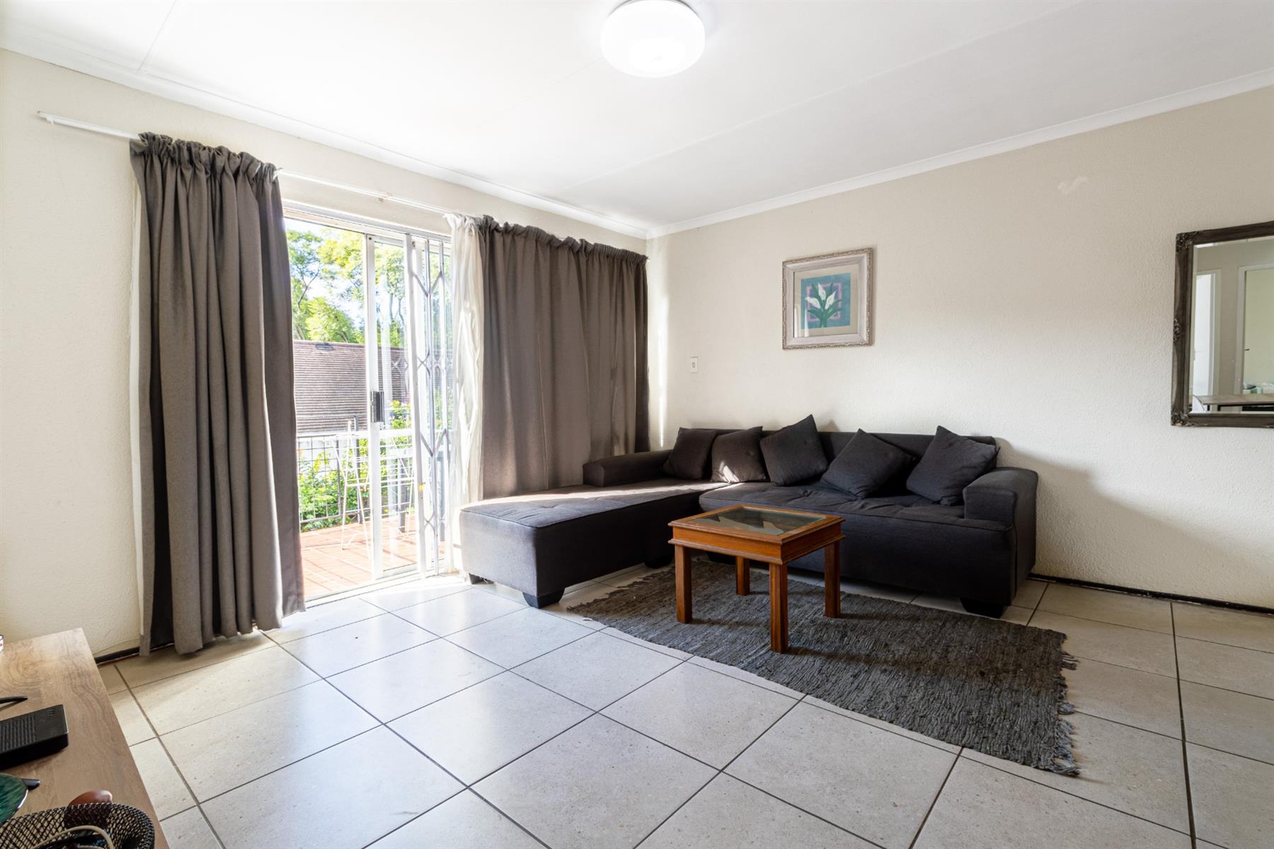 Apartment For Sale in Morningside Hills, Sandton