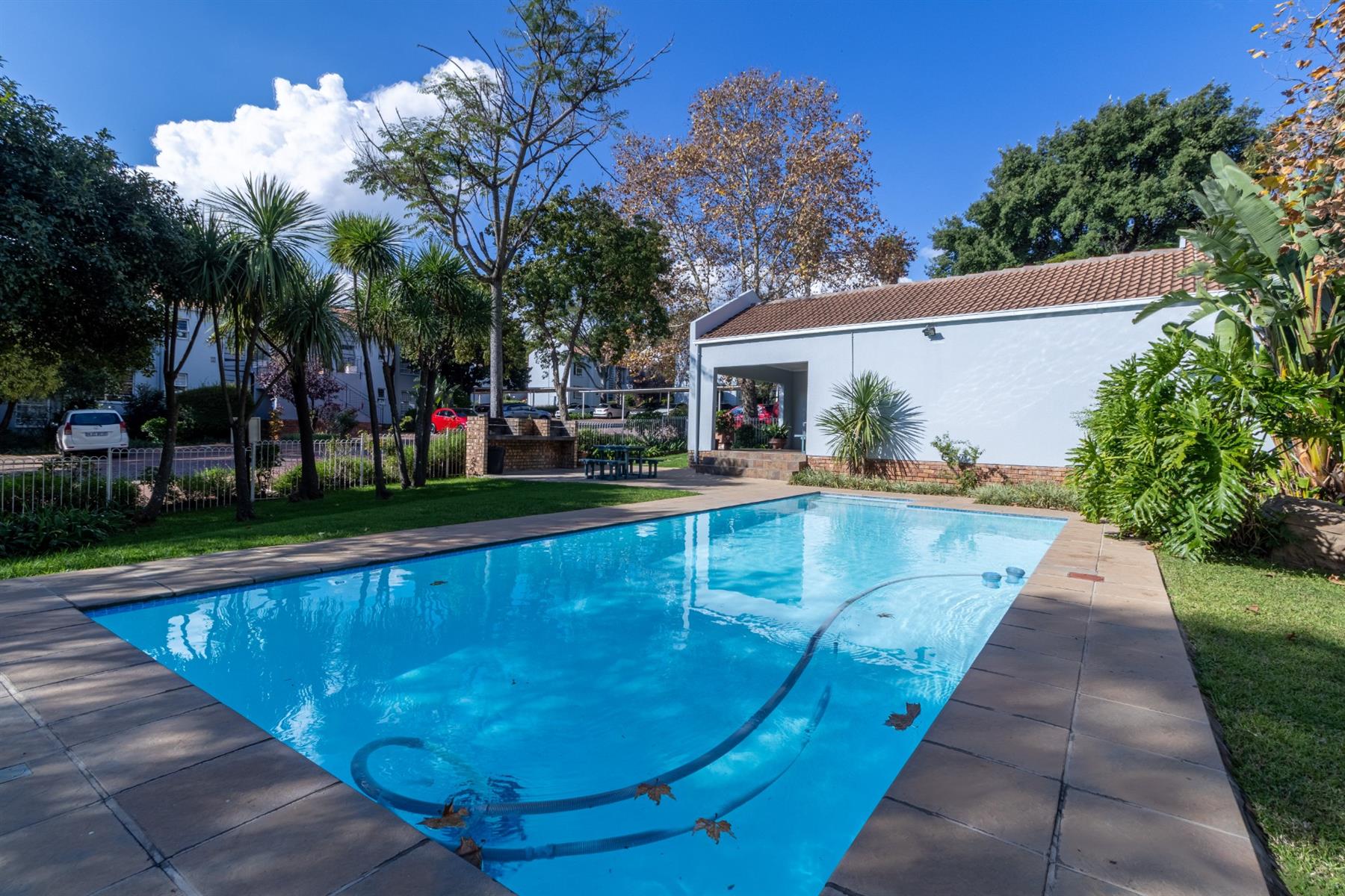 Apartment for sale in Morningside Hills, Morningside, Sandton, 56 m²