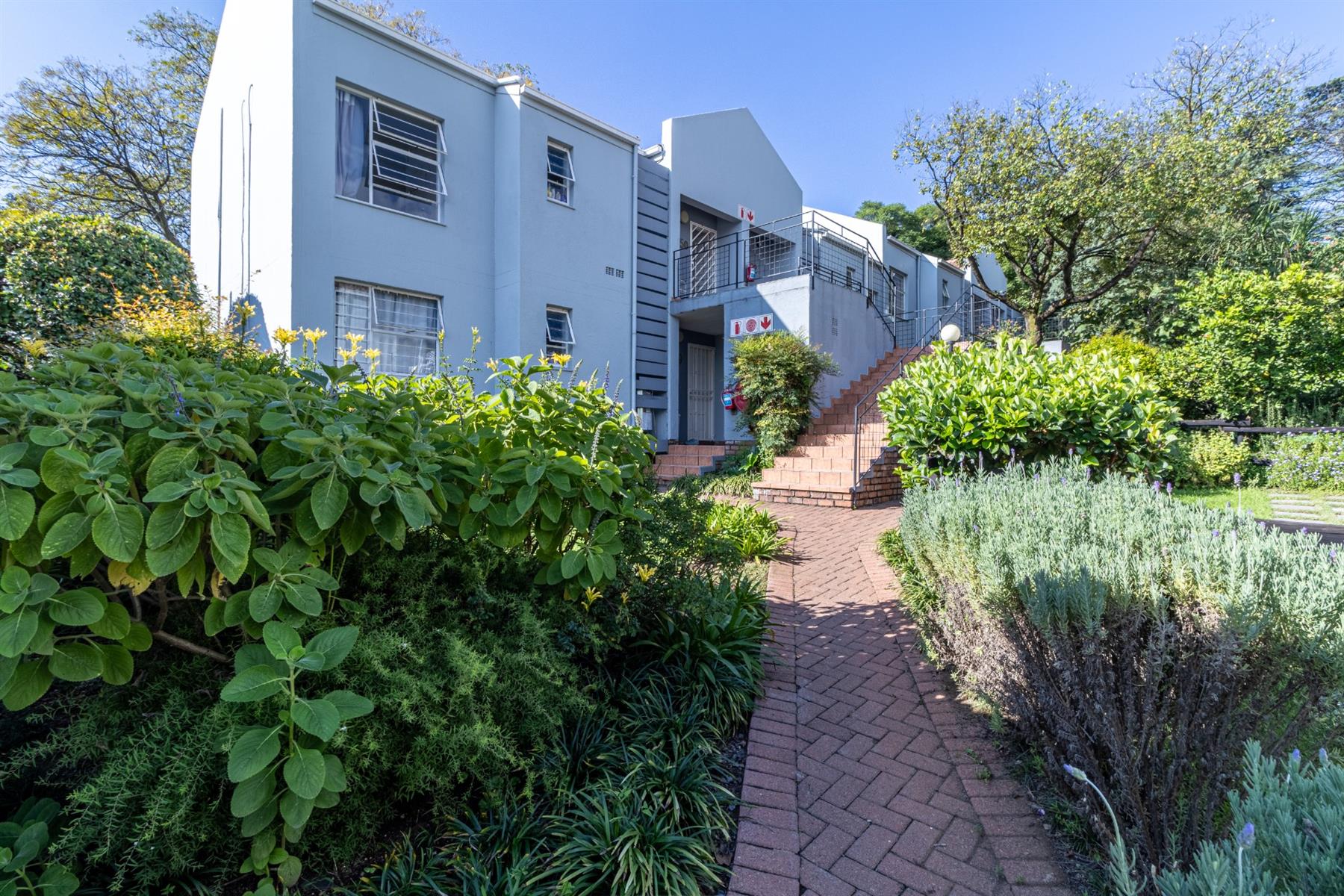 Apartment for sale in Morningside Hills, Morningside, Sandton, 56 m²
