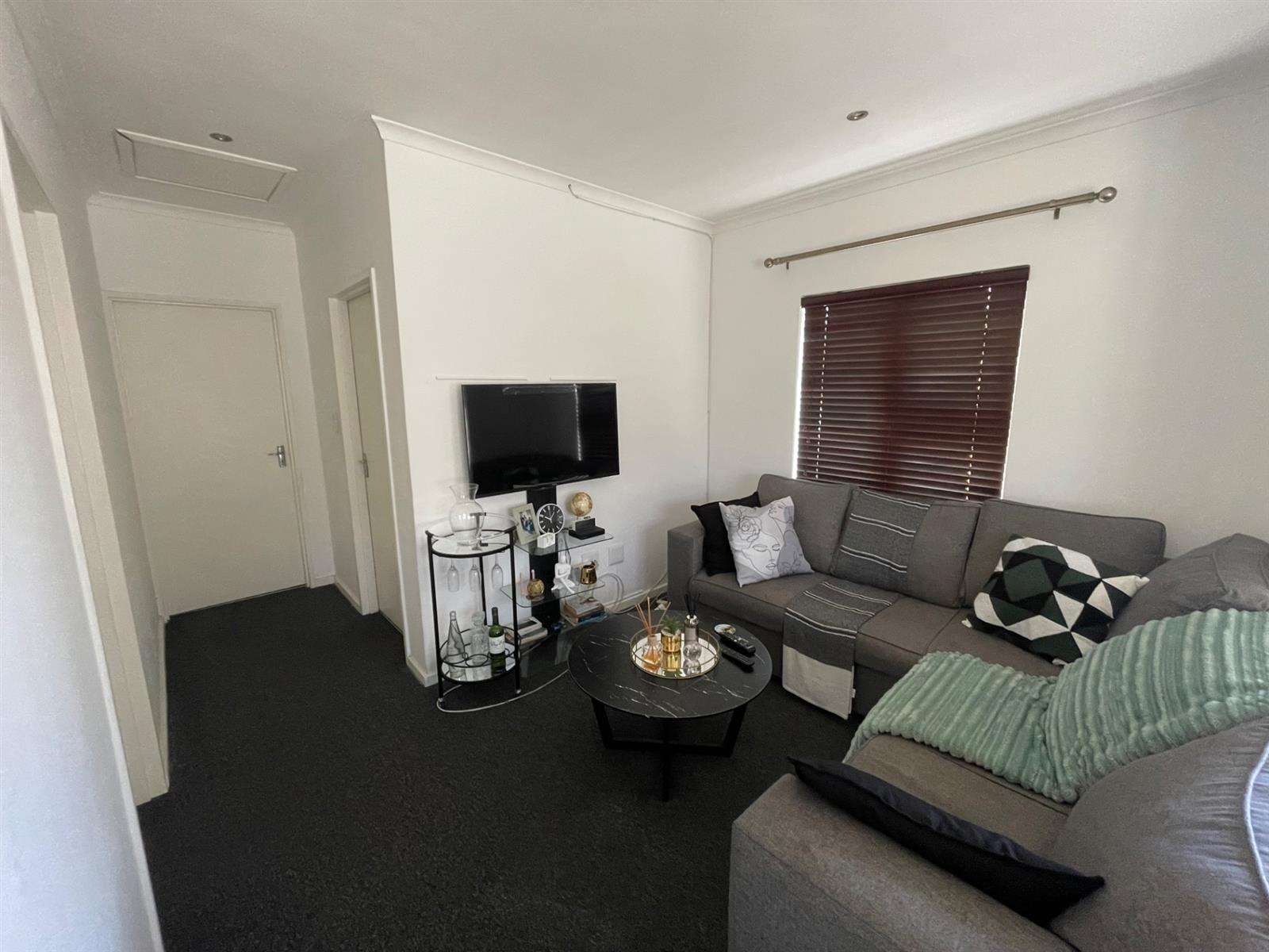 2 Bedroom Ground Floor Flat for Sale in Blue Downs | Belladonna Estate