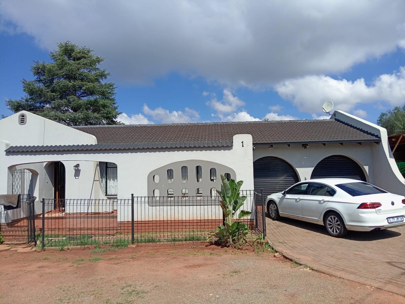 House To Rent in Weltevreden Park, Roodepoort