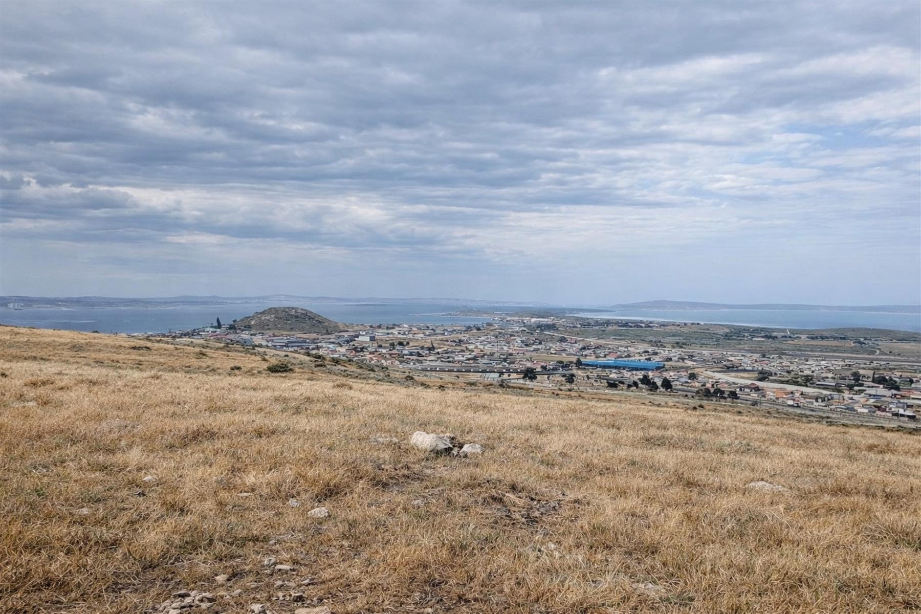 658m² Stand with Sea Views in Secure Hoogland Mountain Estate