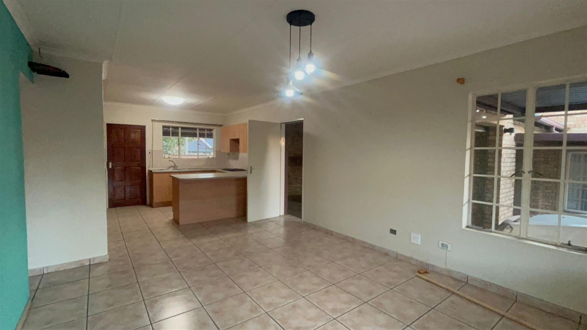 2-Bedroom Townhouse For Sale in Sasolburg Central, Sasolburg