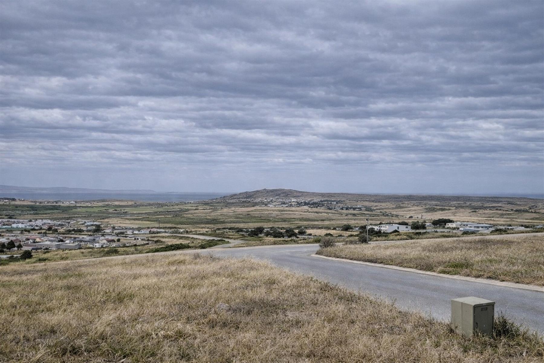 652m² Vacant Stand for Sale in Hoogland Mountain Estate, Saldanha - Secure Coastal Living