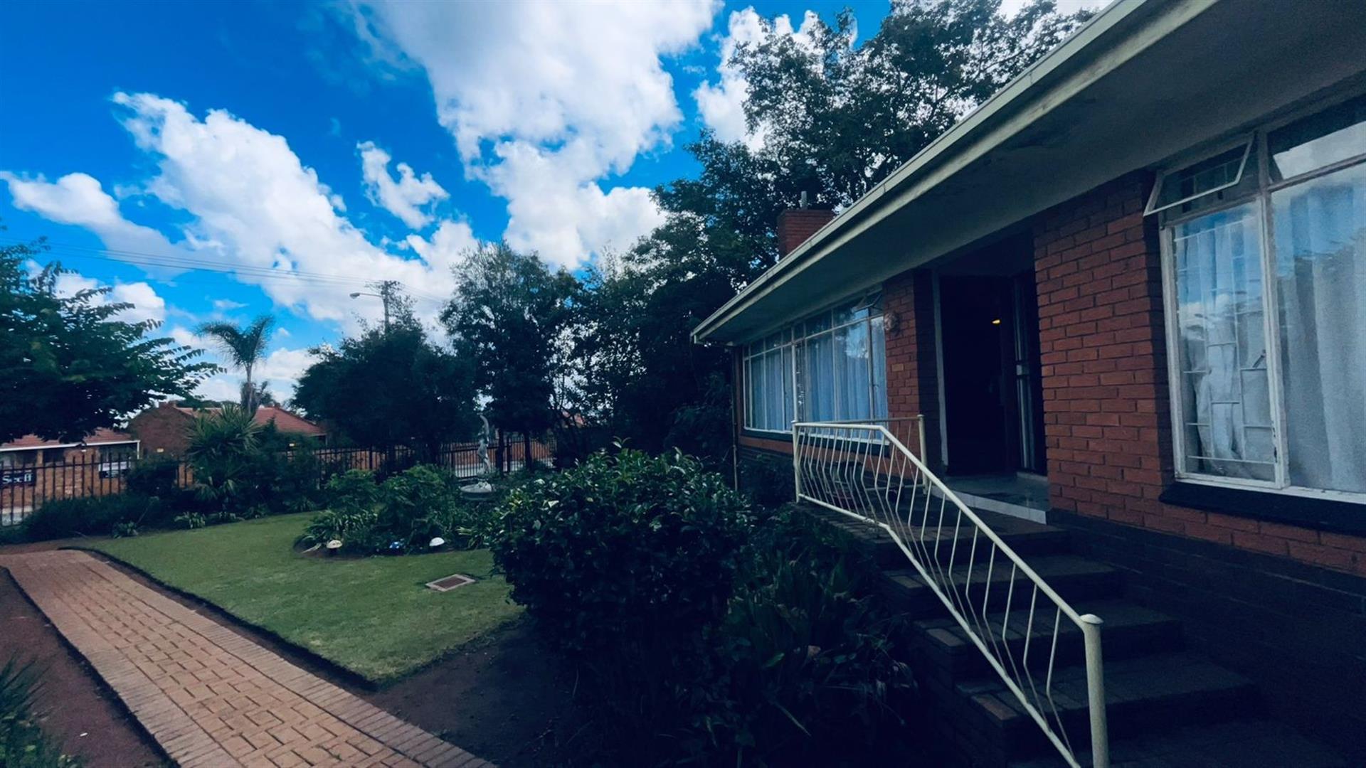 Prime Location ! 3 Bedroom House For Sale in Lyttelton Manor, Centurion. Business Potential