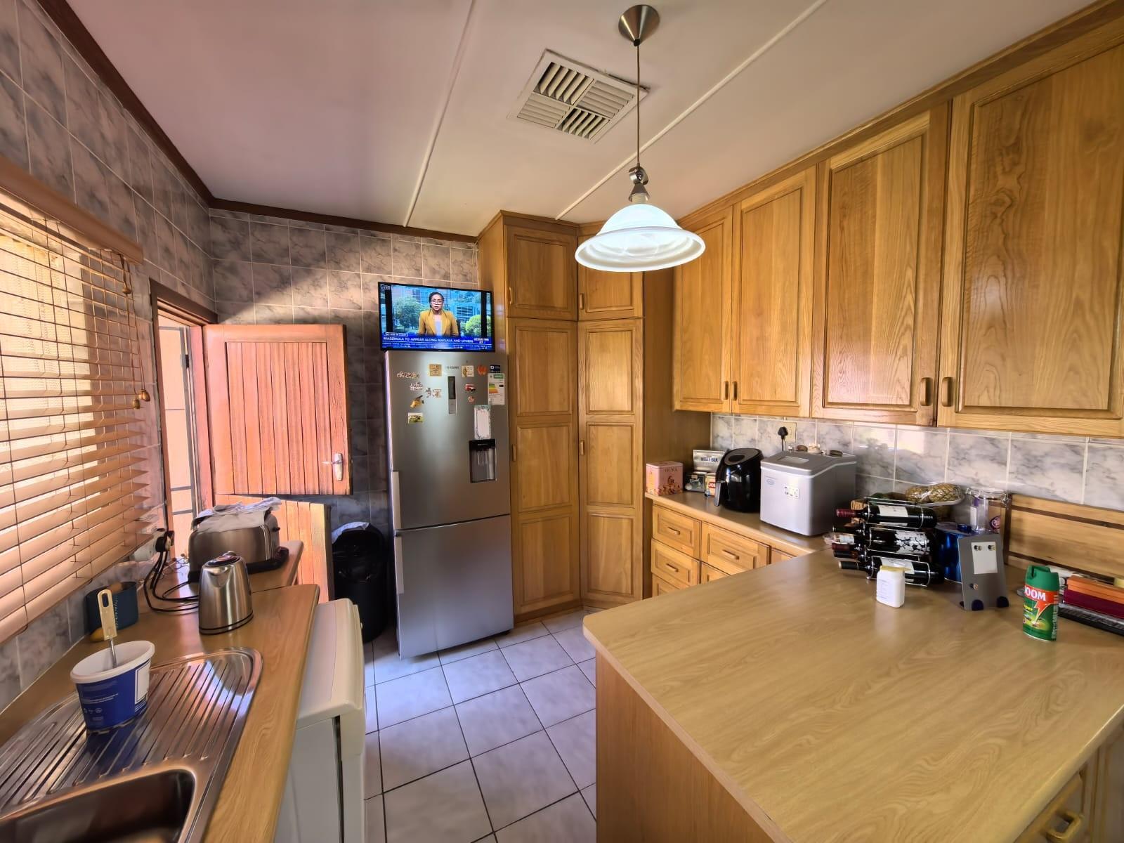 Your 4 Bedroom Sanctuary of Comfort and Modern Living in Carters Glen, Kimberley